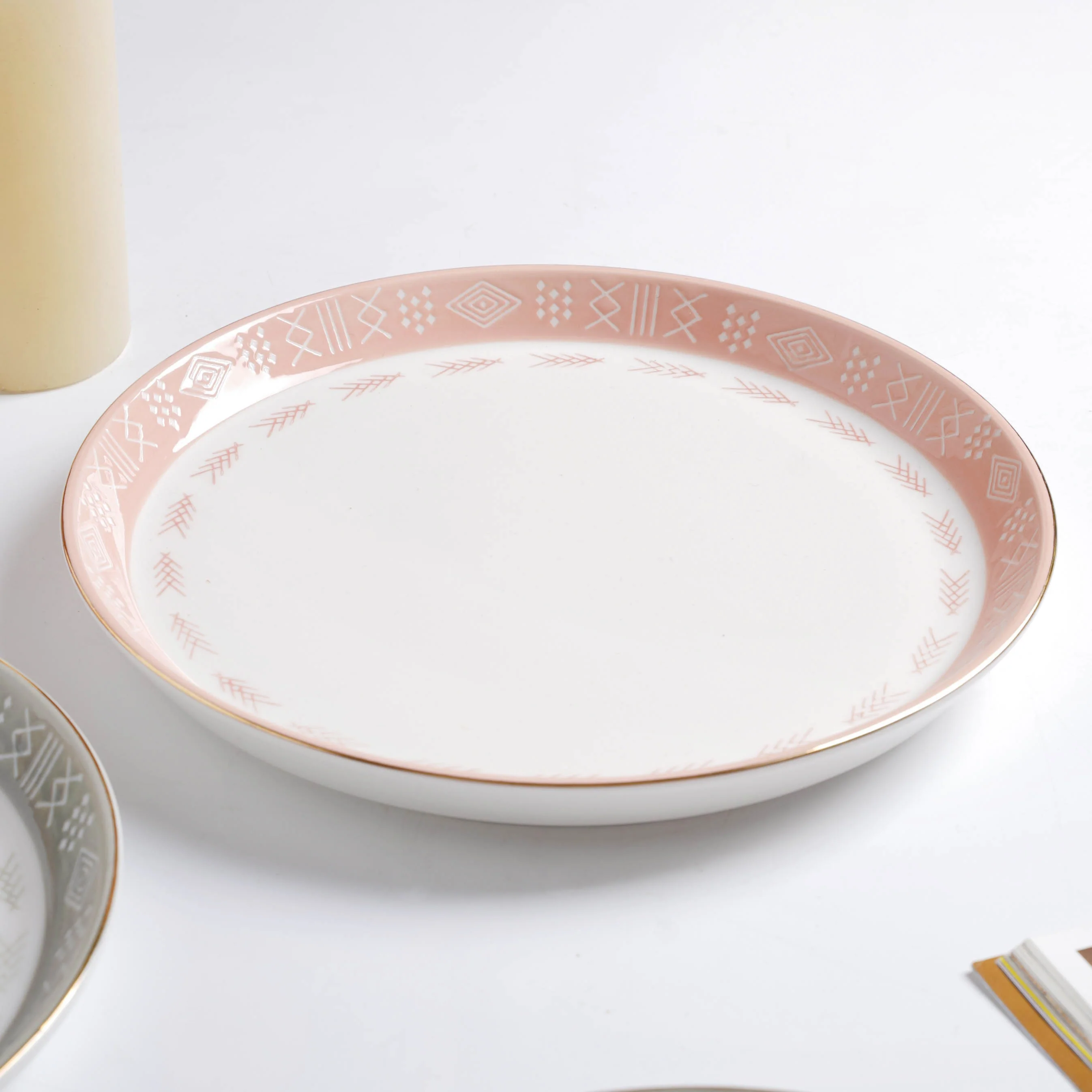 Azo Dinner Plate - Image 12