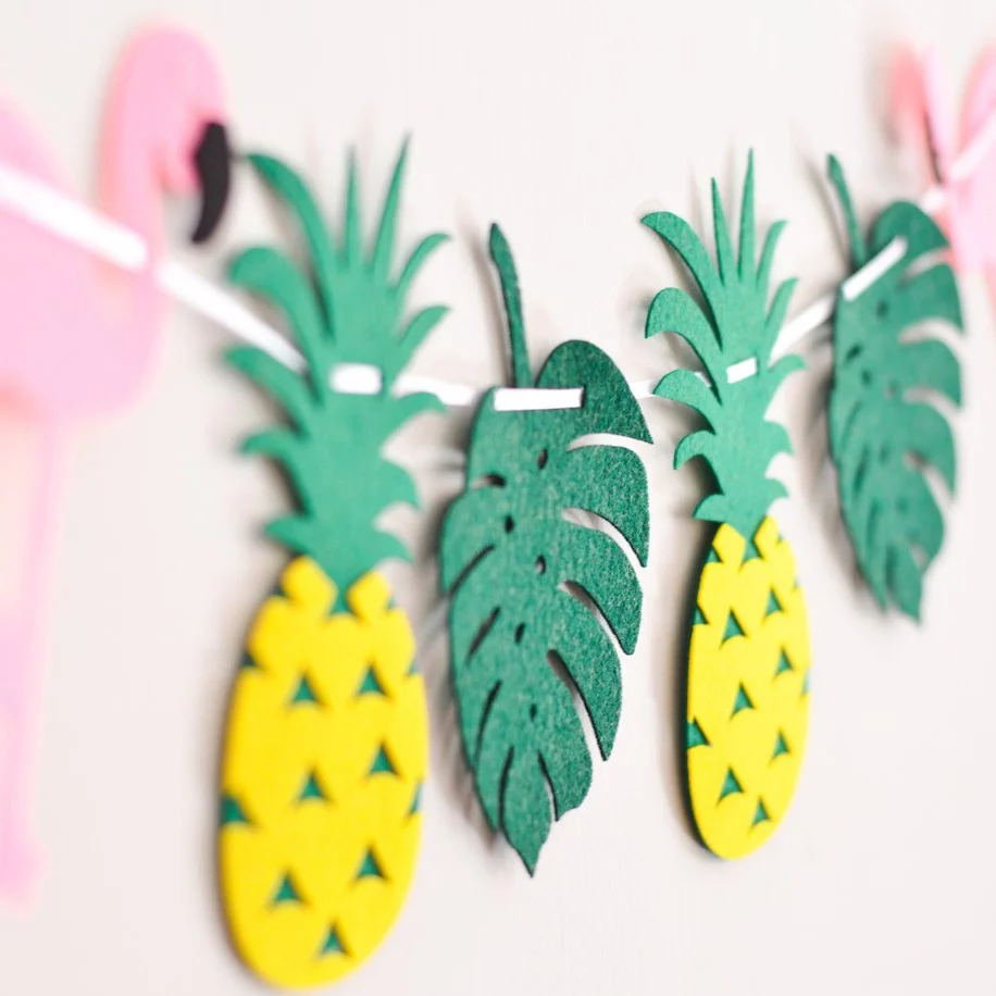 Bunting - Image 7