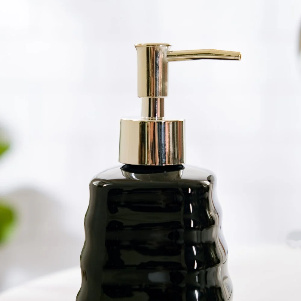 Abstract Ceramic Dispenser With Nozzle Black 7 Inch - Image 4