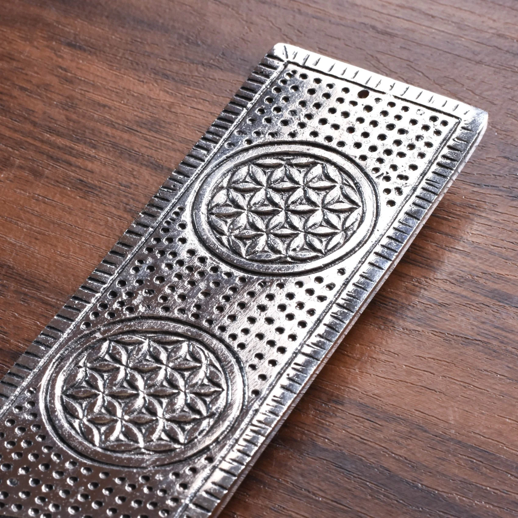 Ash Catcher Metal Agarbatti Stand With Mogra Incense Sticks - Image 9
