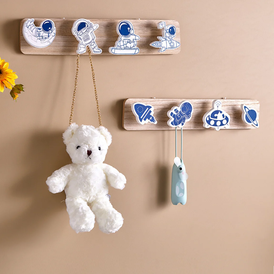 Astronaut Wall Hook - Image 7