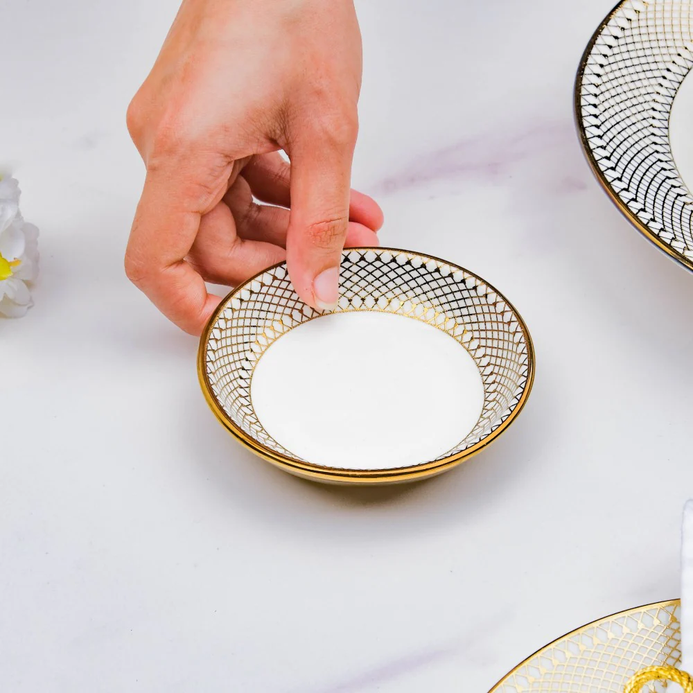 Aurelea 27 Piece Dinner Set For 6 - Image 18