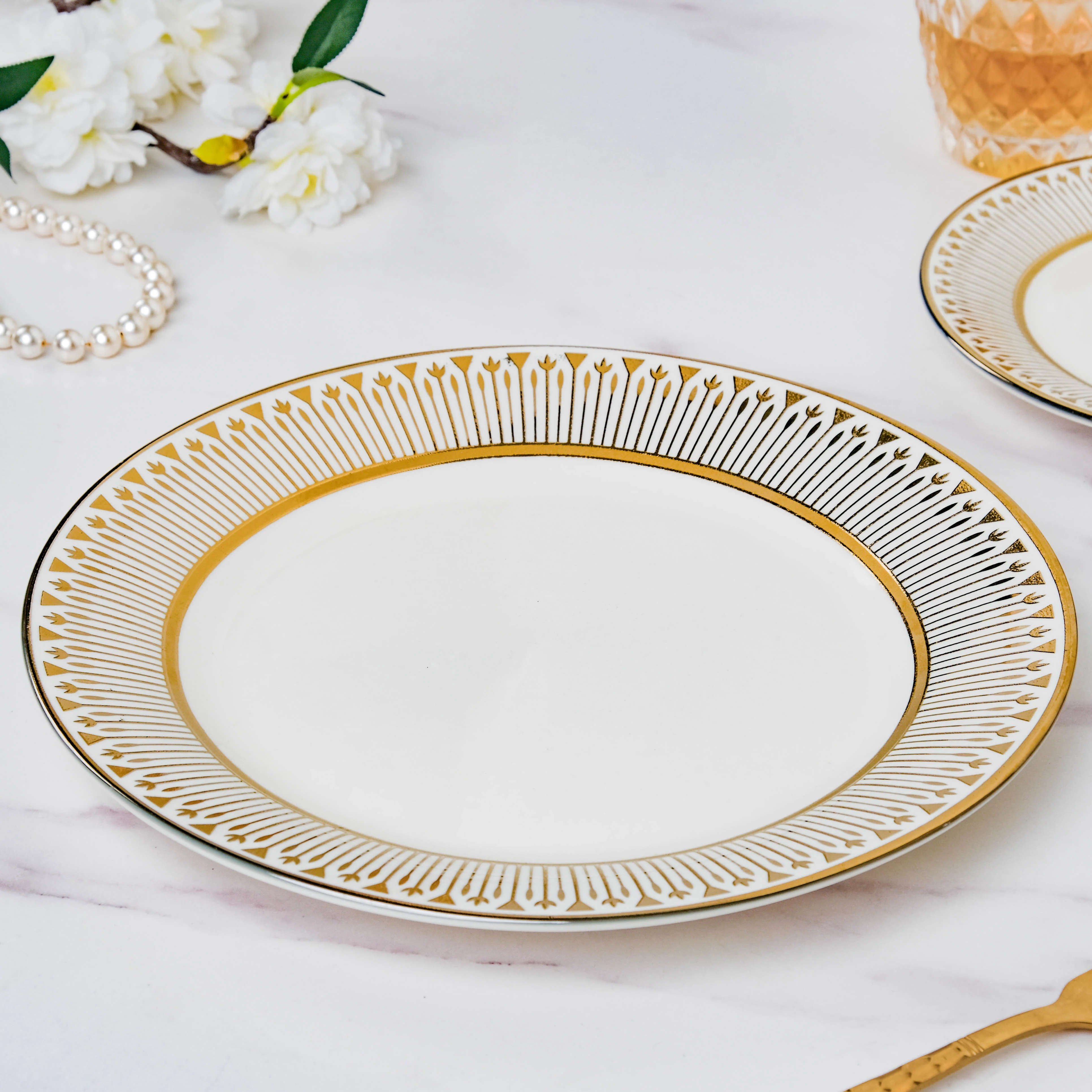 Aurelea Abstract Dinner Plate - Image 3