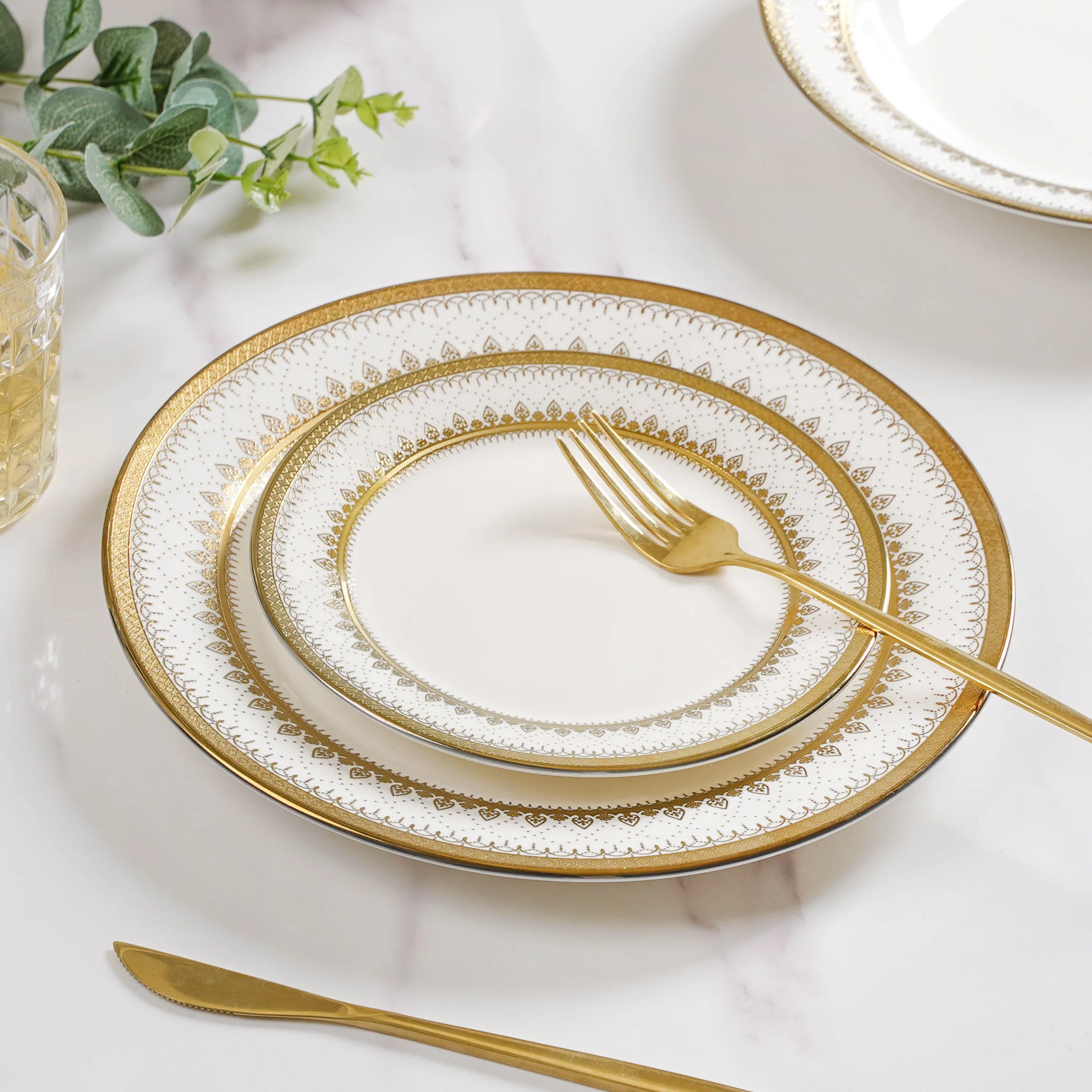 Aurelea Festive 27 Piece Dinner Set For 6 - Image 5