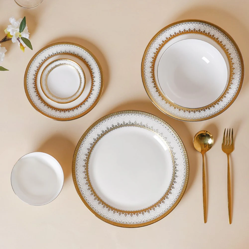 Aurelea 33 Piece Dinnerware For 6 - Image 2