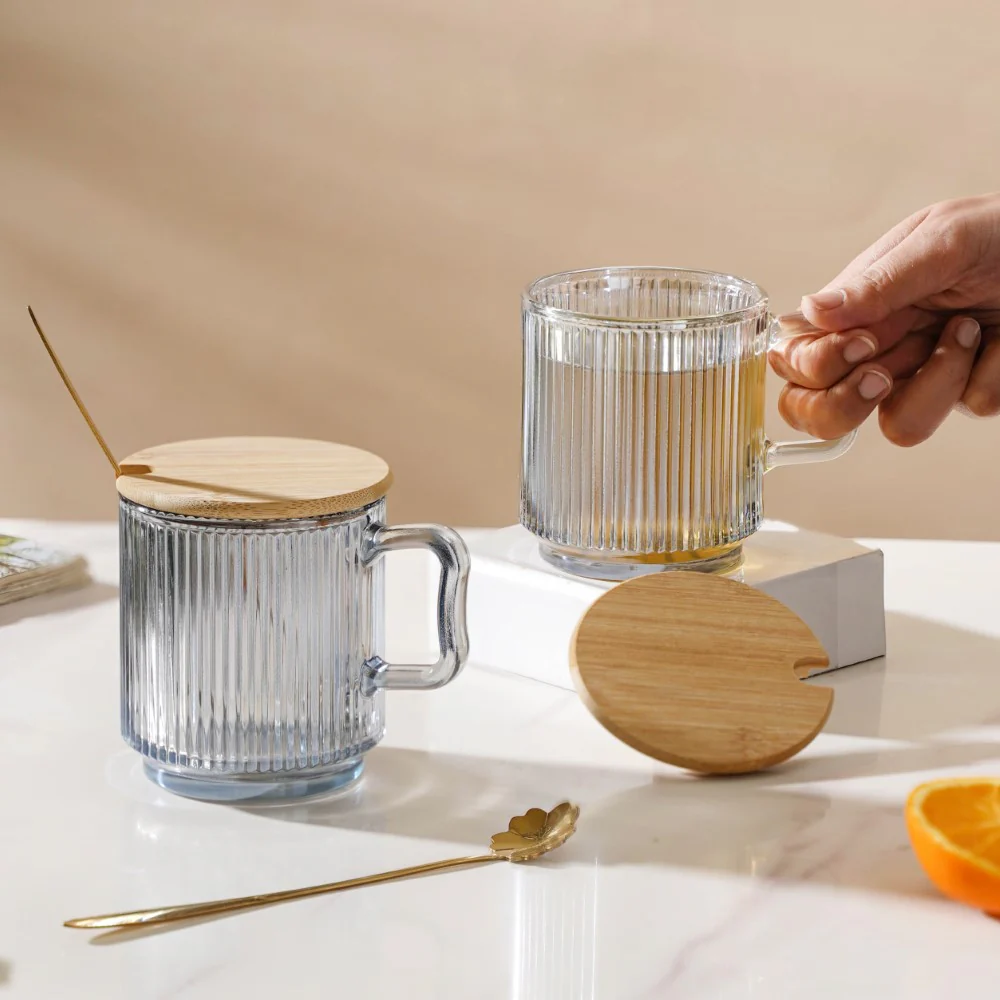 Aurora Ribbed Grey Glass Mug With Lid And Spoon Set Of 2 350 ml - Image 2