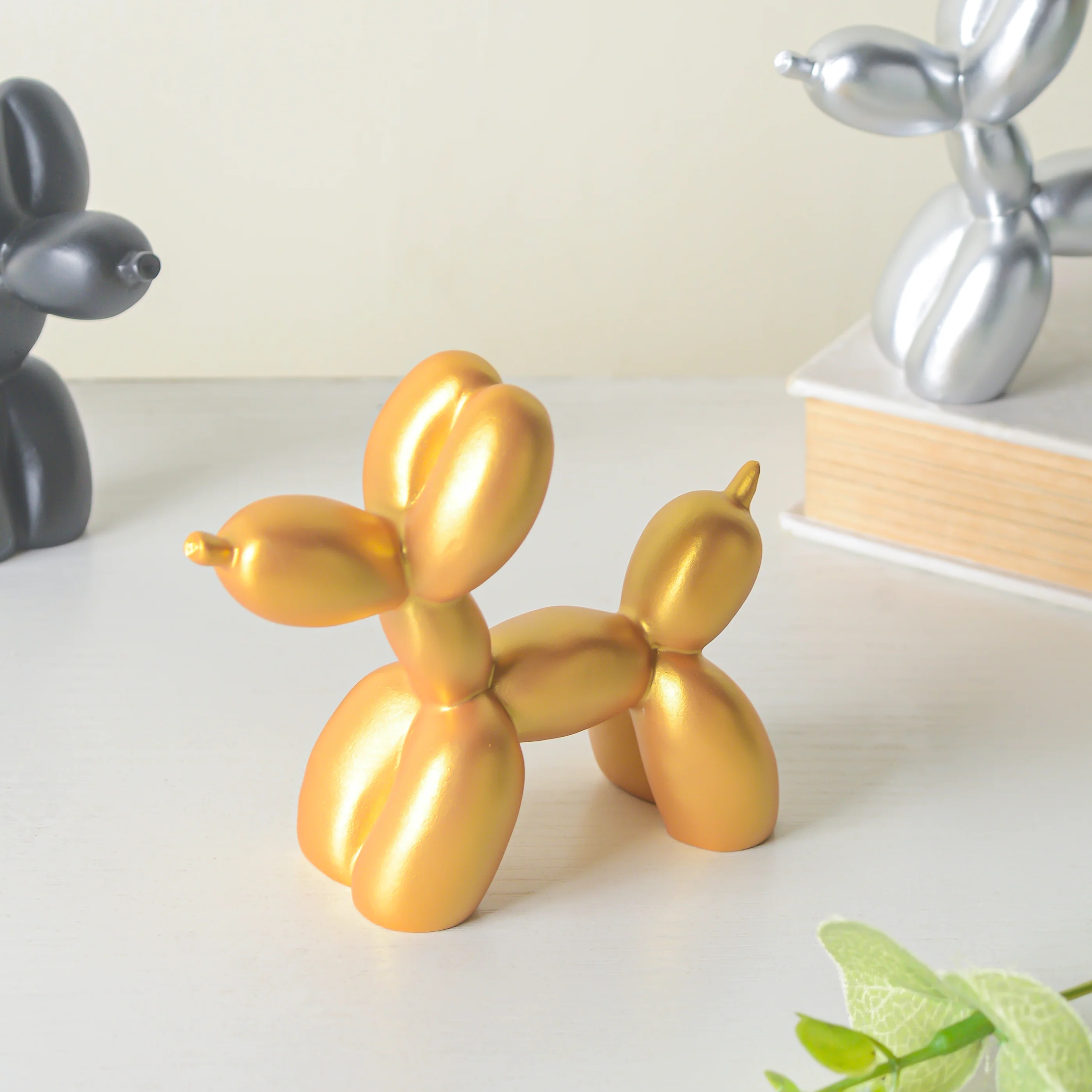 Balloon Dog Resin Mini Showpiece Golden - Image 4