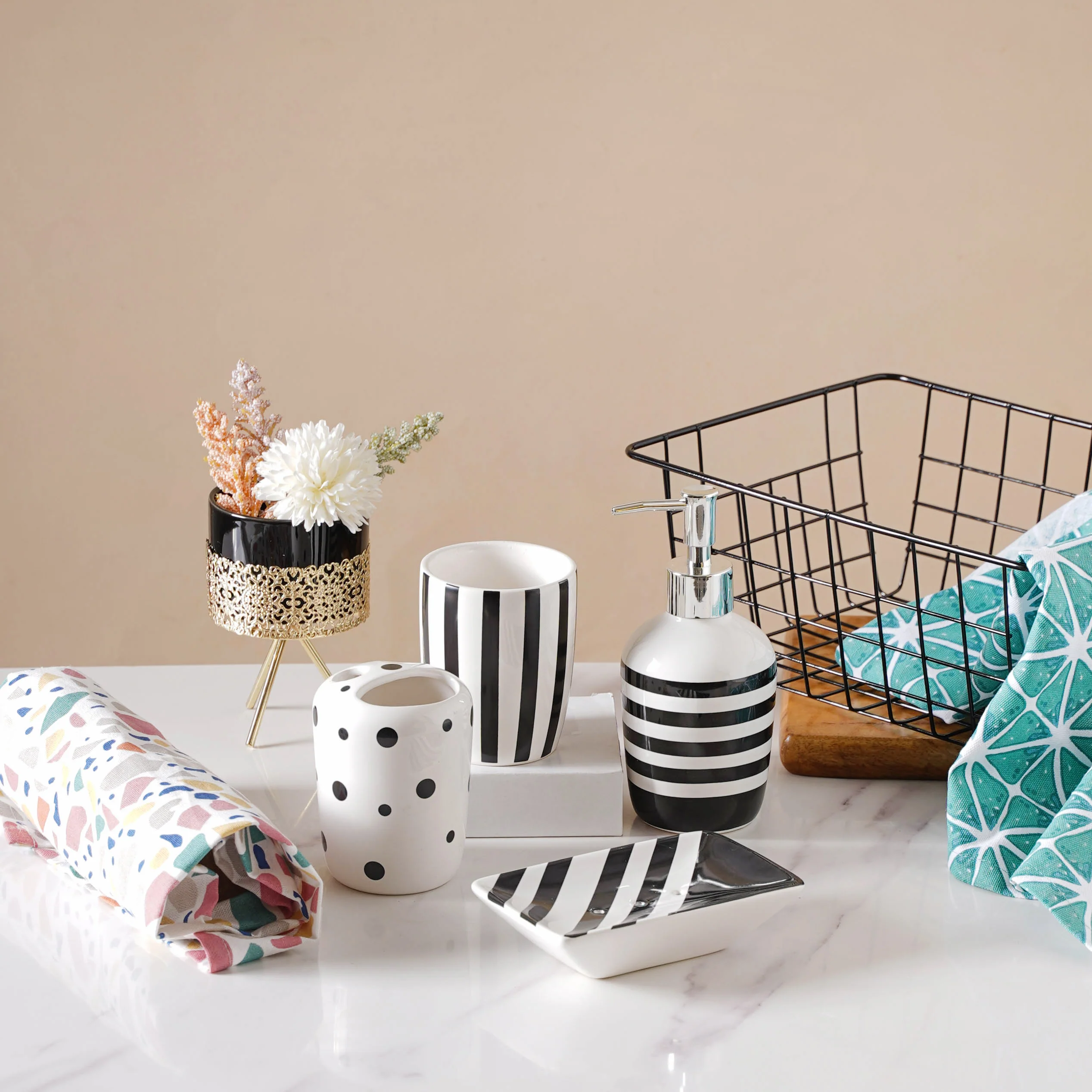 Bath Bubble Hamper - Image 2