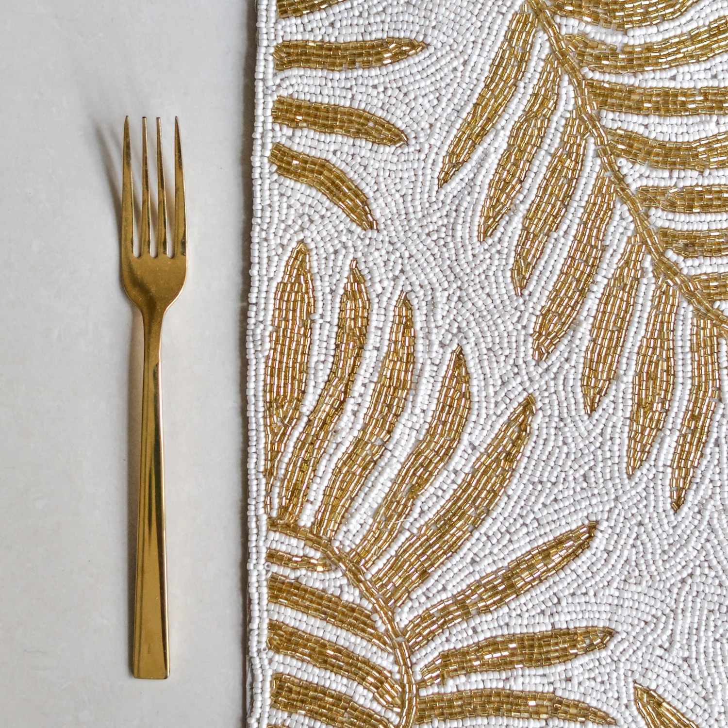 Beads White and Gold Rectangle Table Mat - Image 3