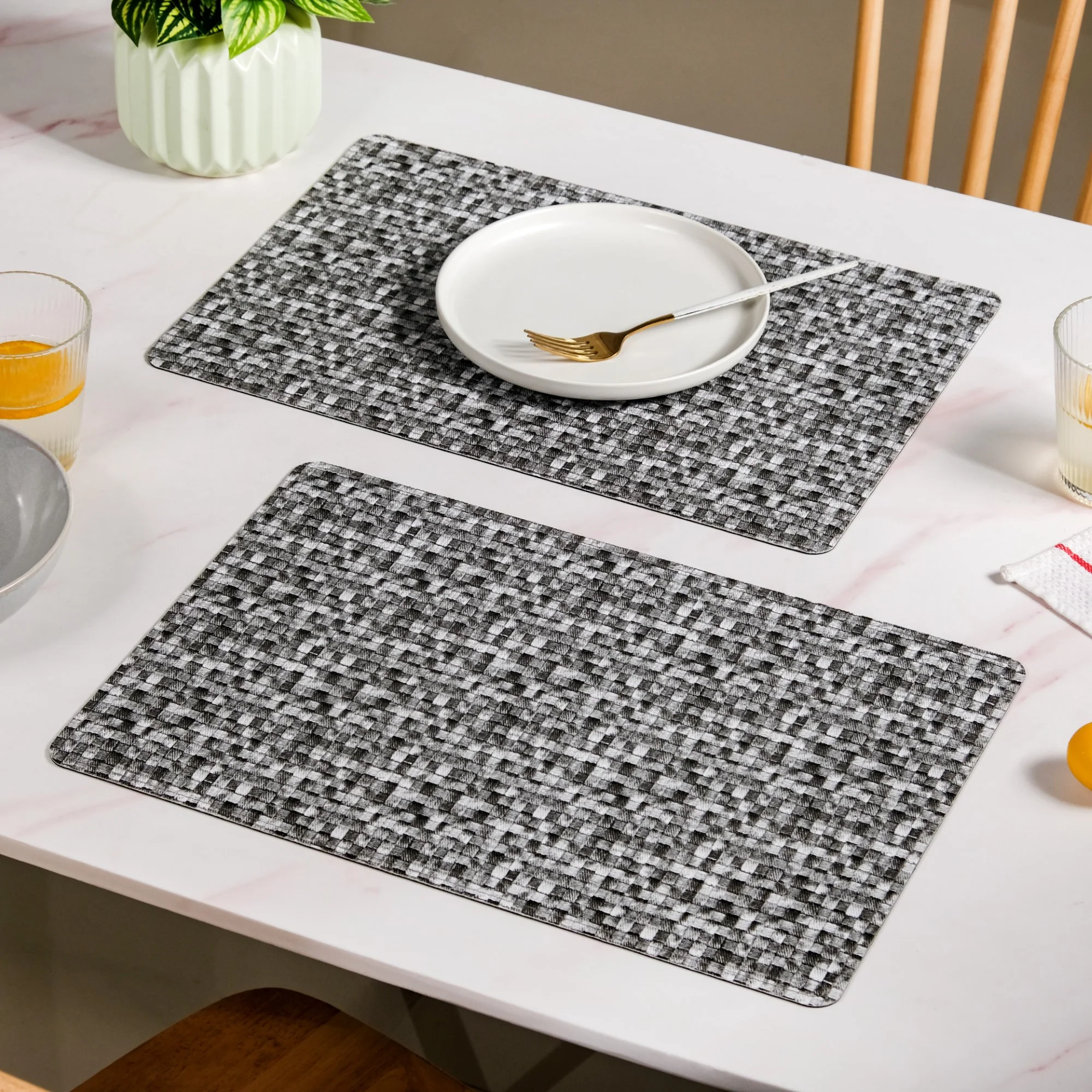 Black And White Intrecciato Weave Rectangular Table Mat Set Of 6 - Image 7