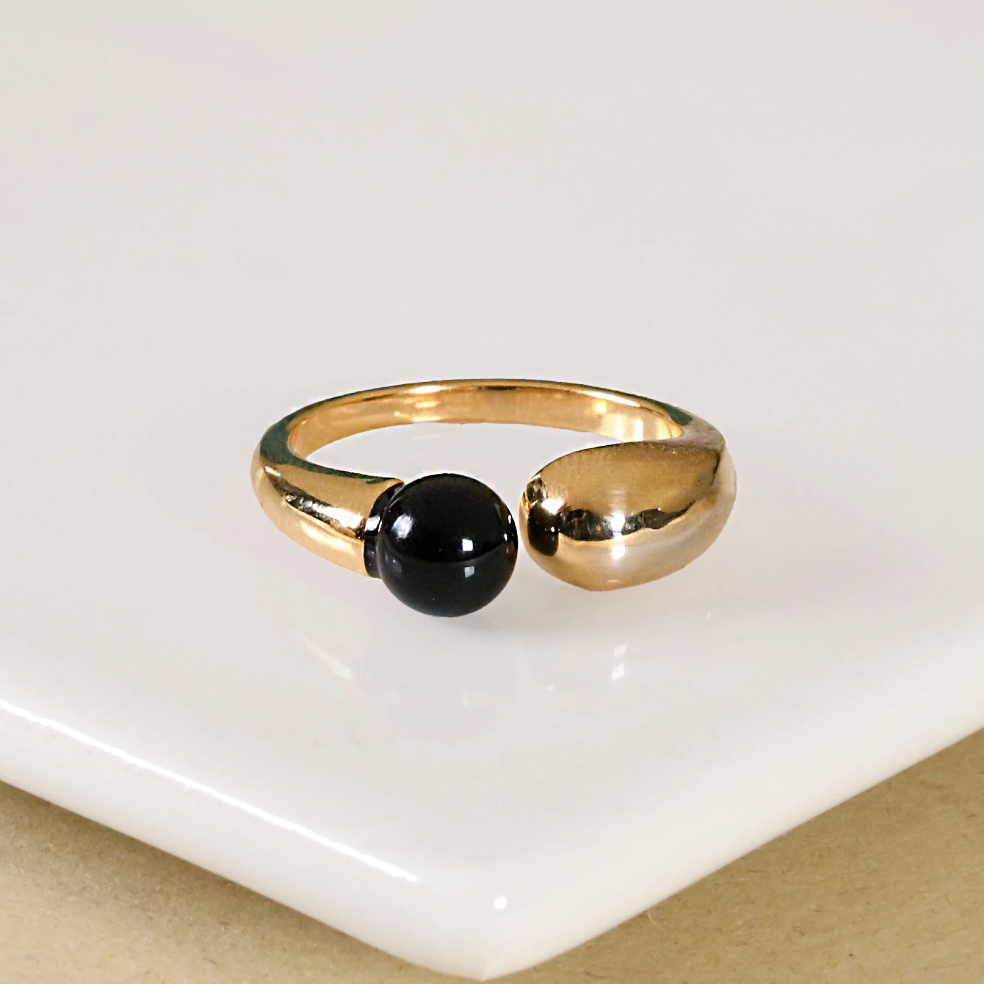 Black Stone Gold Ring - Image 5