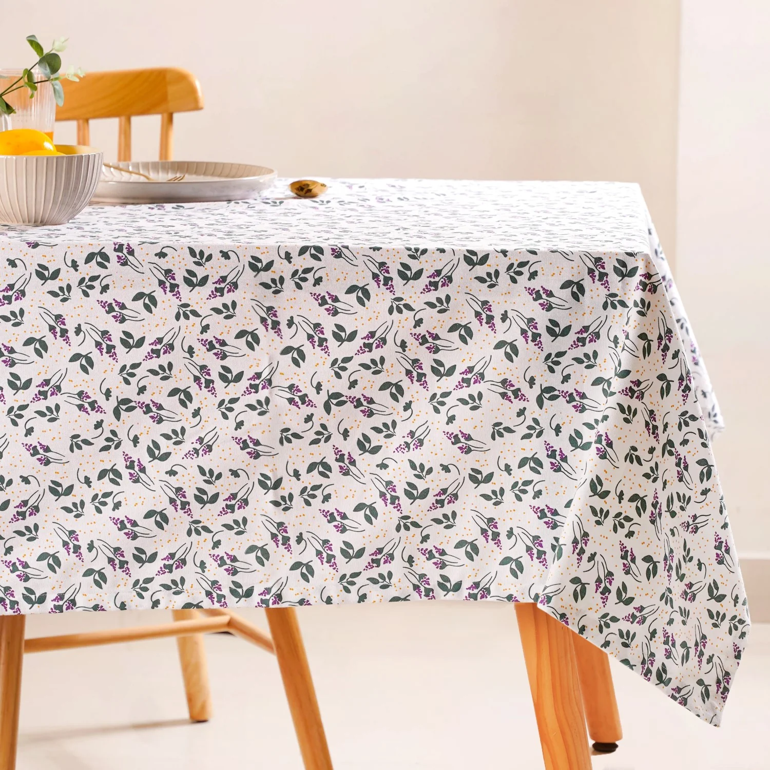 Blooming Lavender Premium Table Cover For 6 Seater 154 x 208cm - Image 2