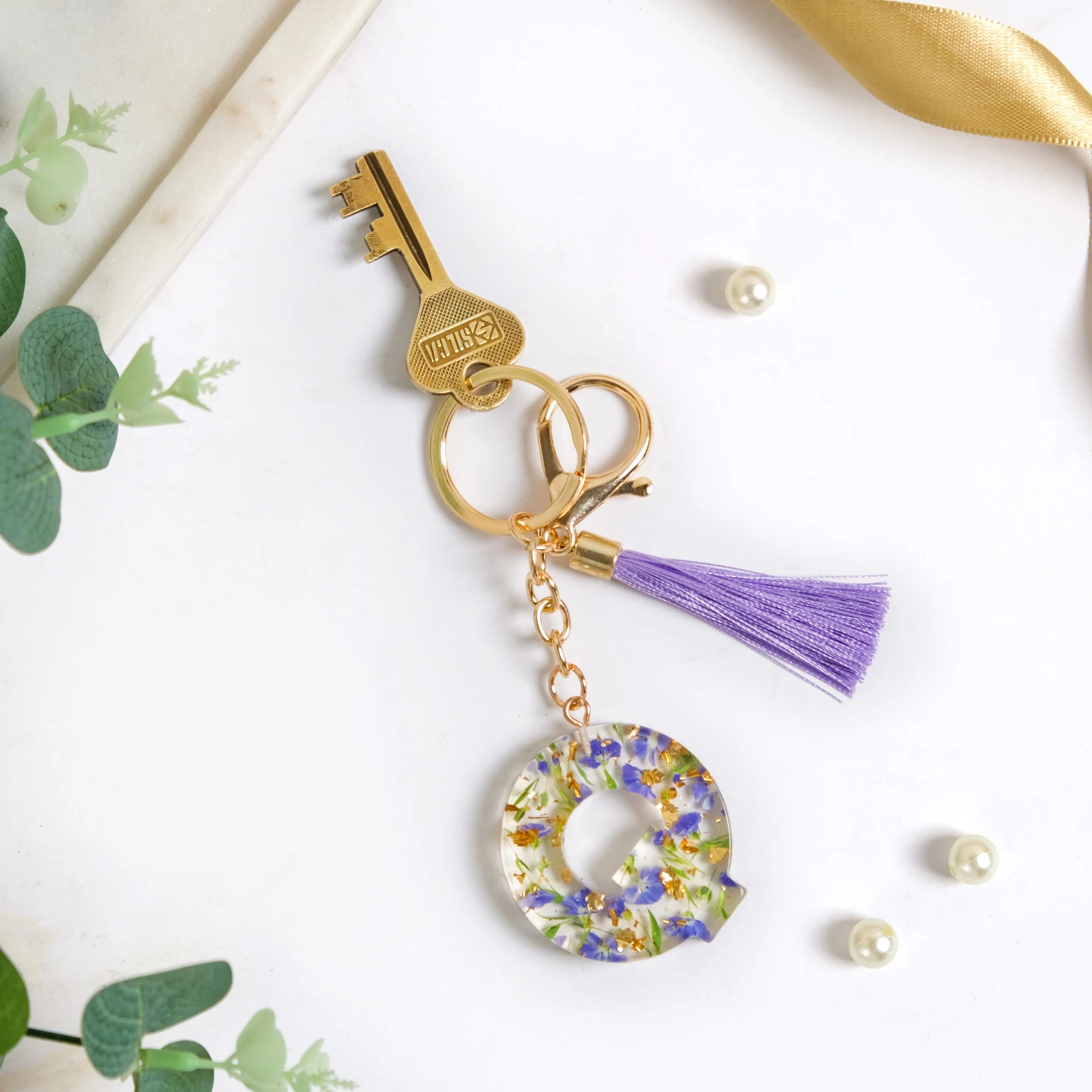 Blossom And Bloom Letter Q Cute Keychain - Image 8