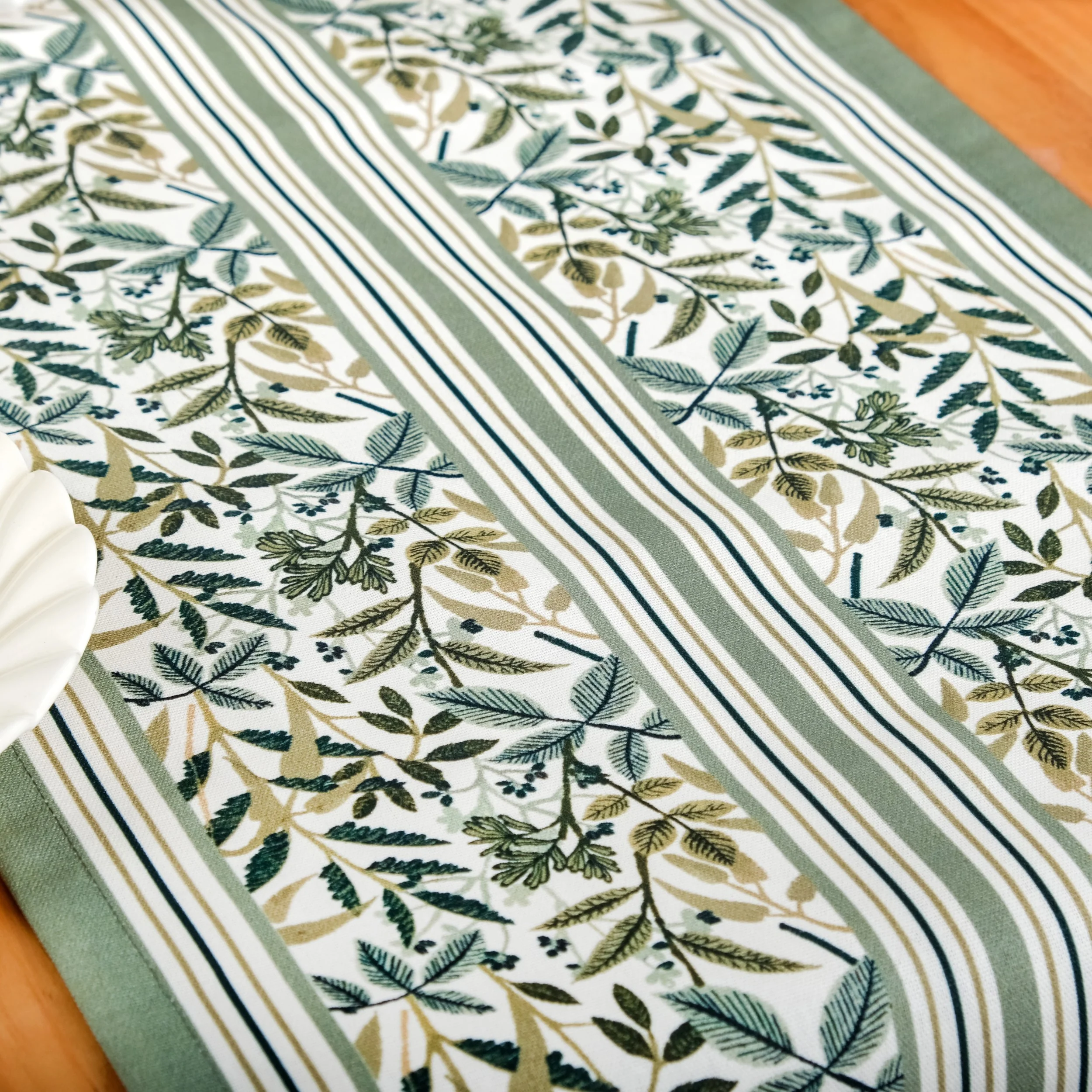 Botanica Cotton 8 Seater Runner 264x35cm - Image 6