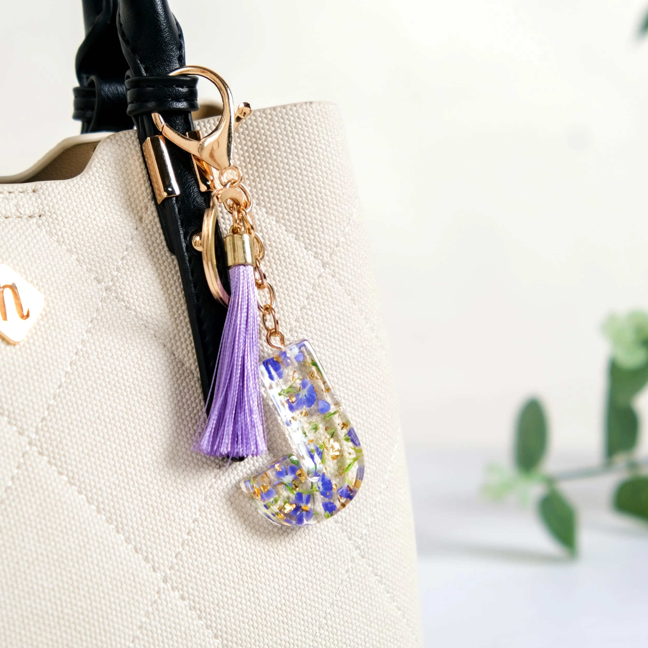 Botanical Harmony Letter J Resin Art Keychain - Image 3