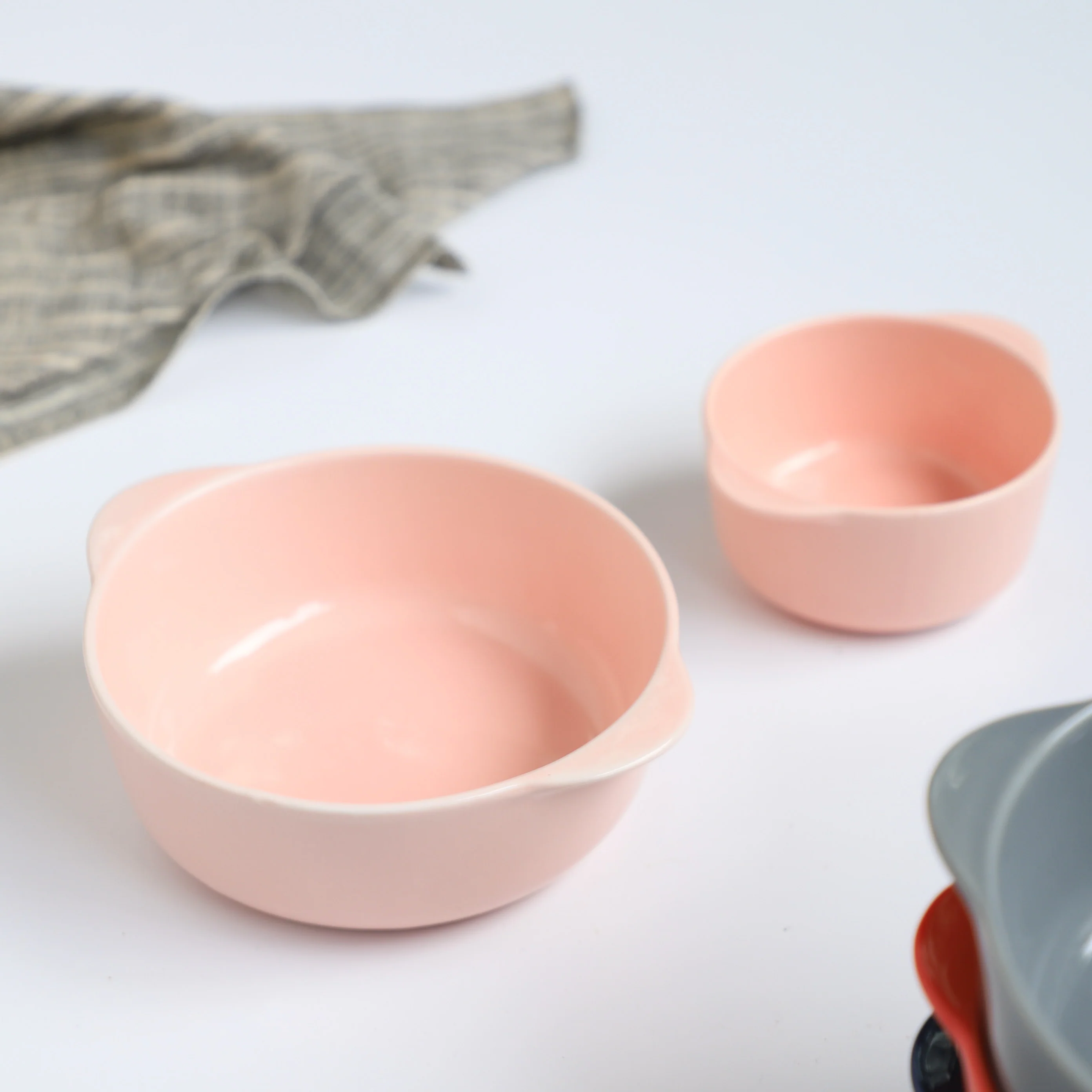 Bowl For Baking Pink Large 650ml - Image 3
