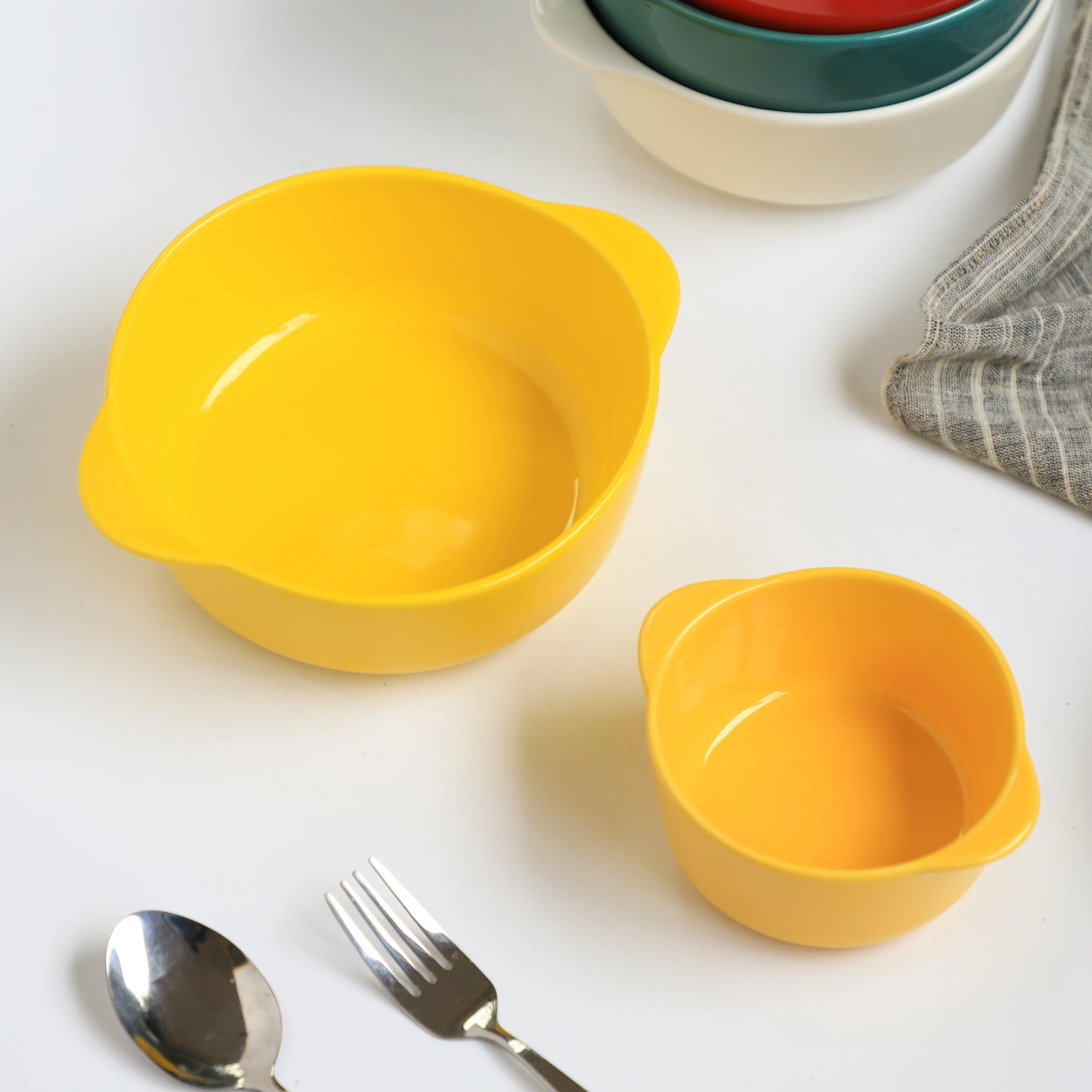 Bowl For Baking Yellow Large 650ml - Image 2