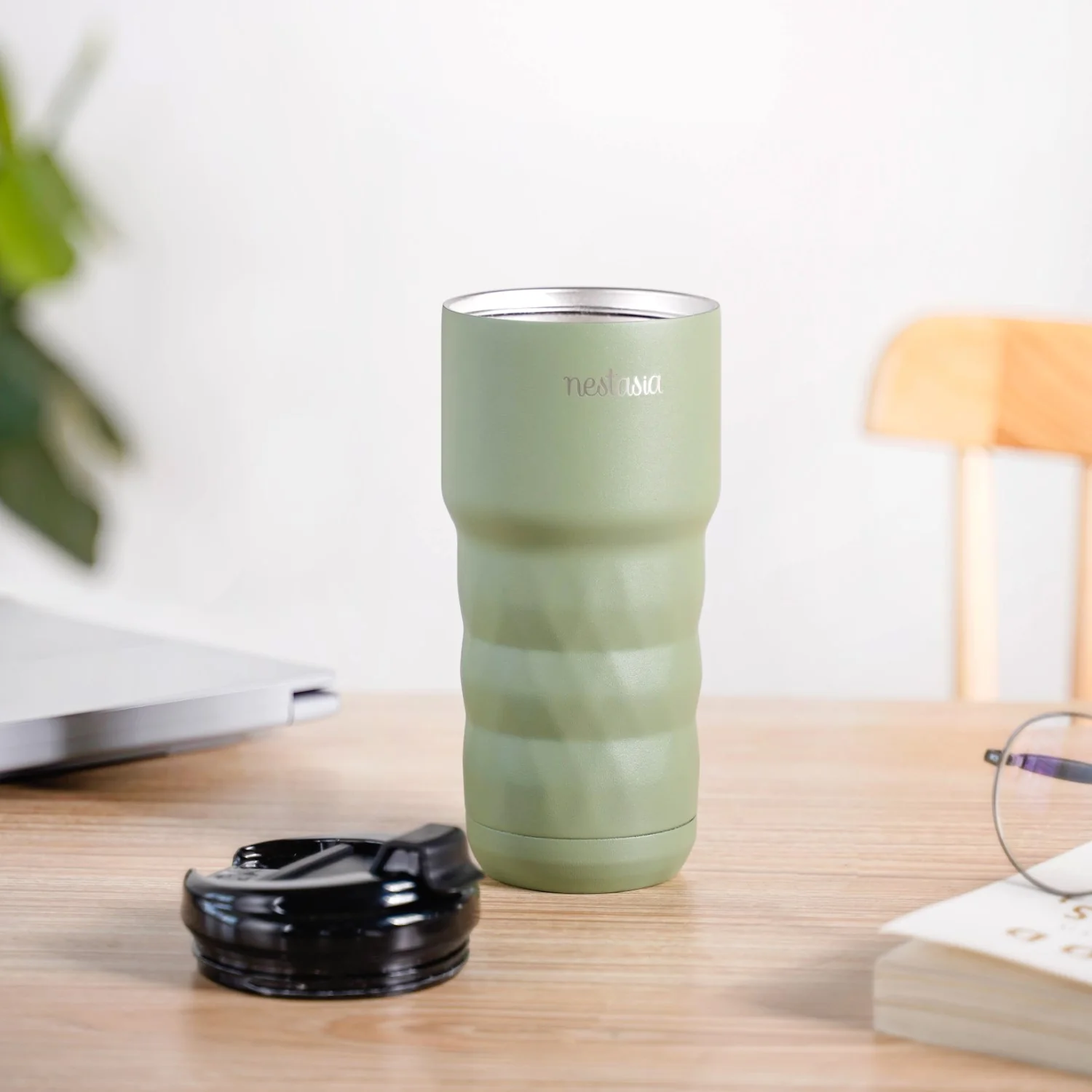 Brewster Grande Vacuum Copper Insulated Travel Flask Seaweed Green 590ml - Image 2