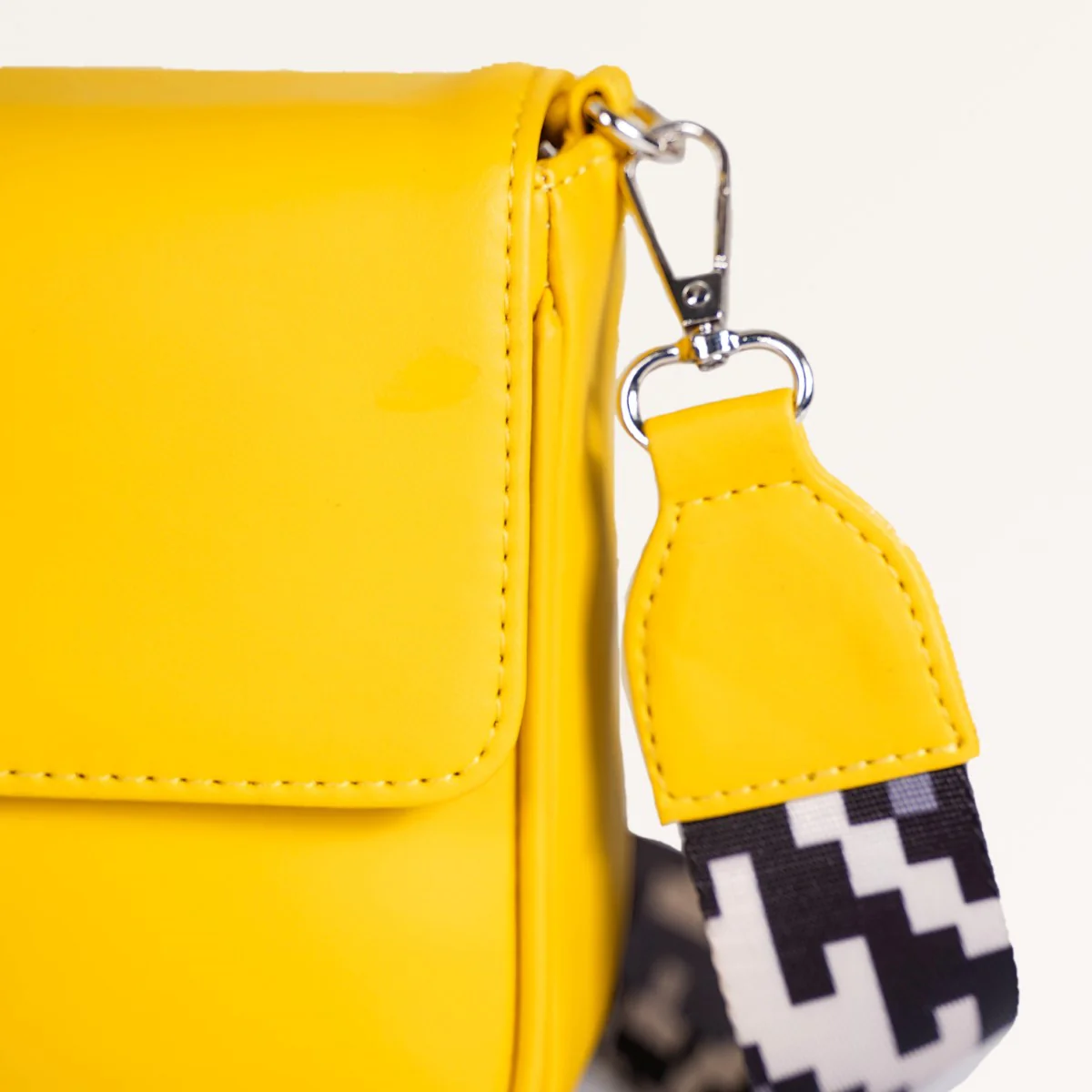 Brio Bold Bright Shoulder Bag Yellow - Image 13