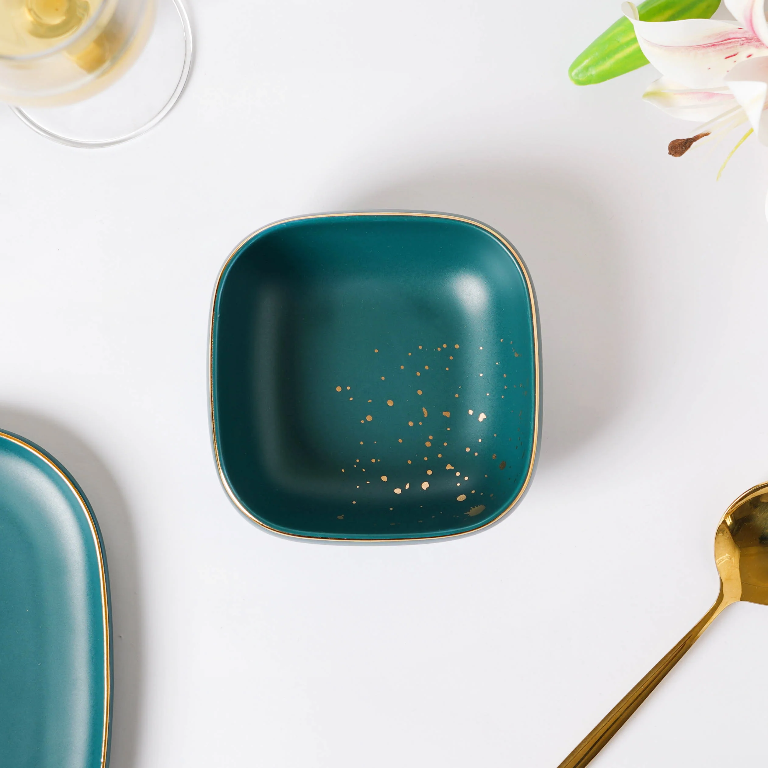 CARA Green 21 Piece Dinnerware Set For 6 - Image 6