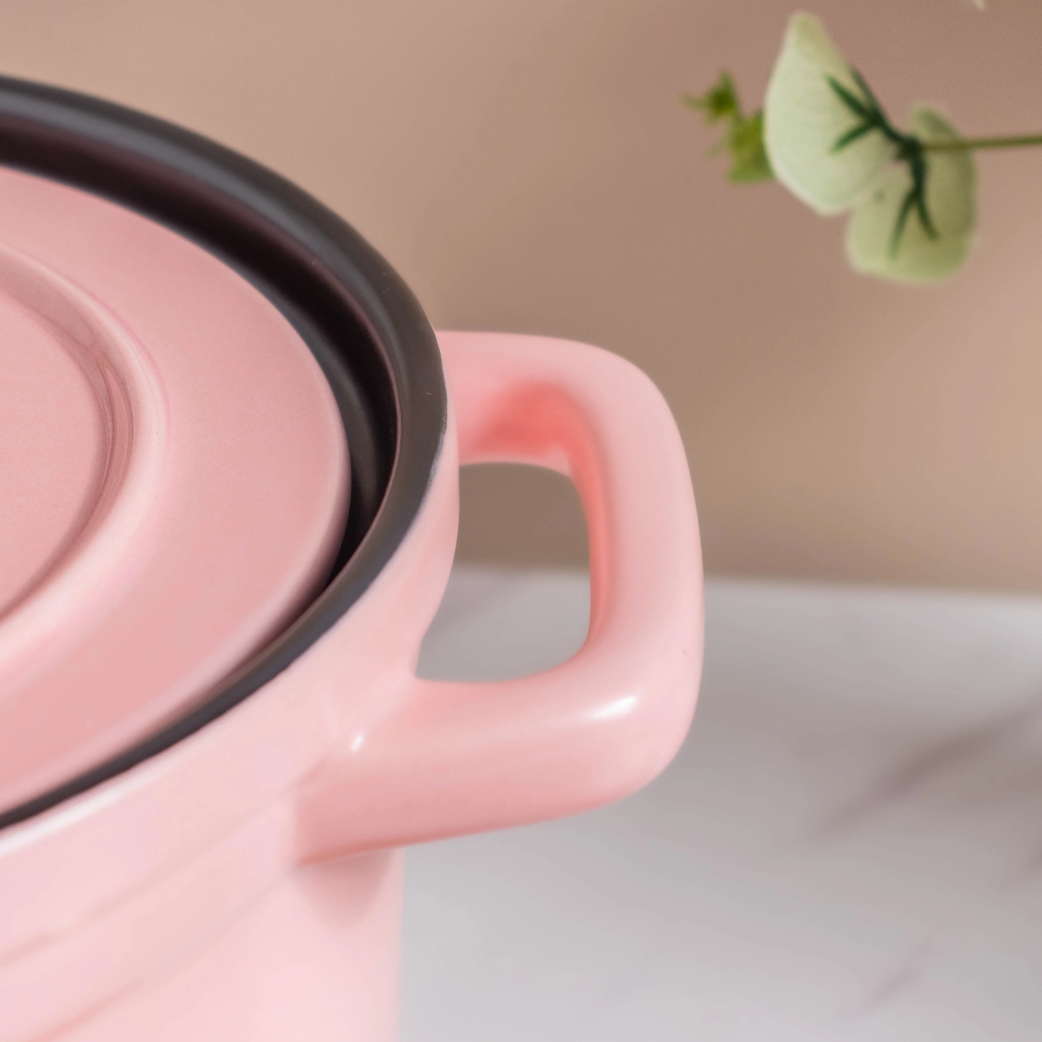 Ceramic Stock Pot With Lid Small - Image 11