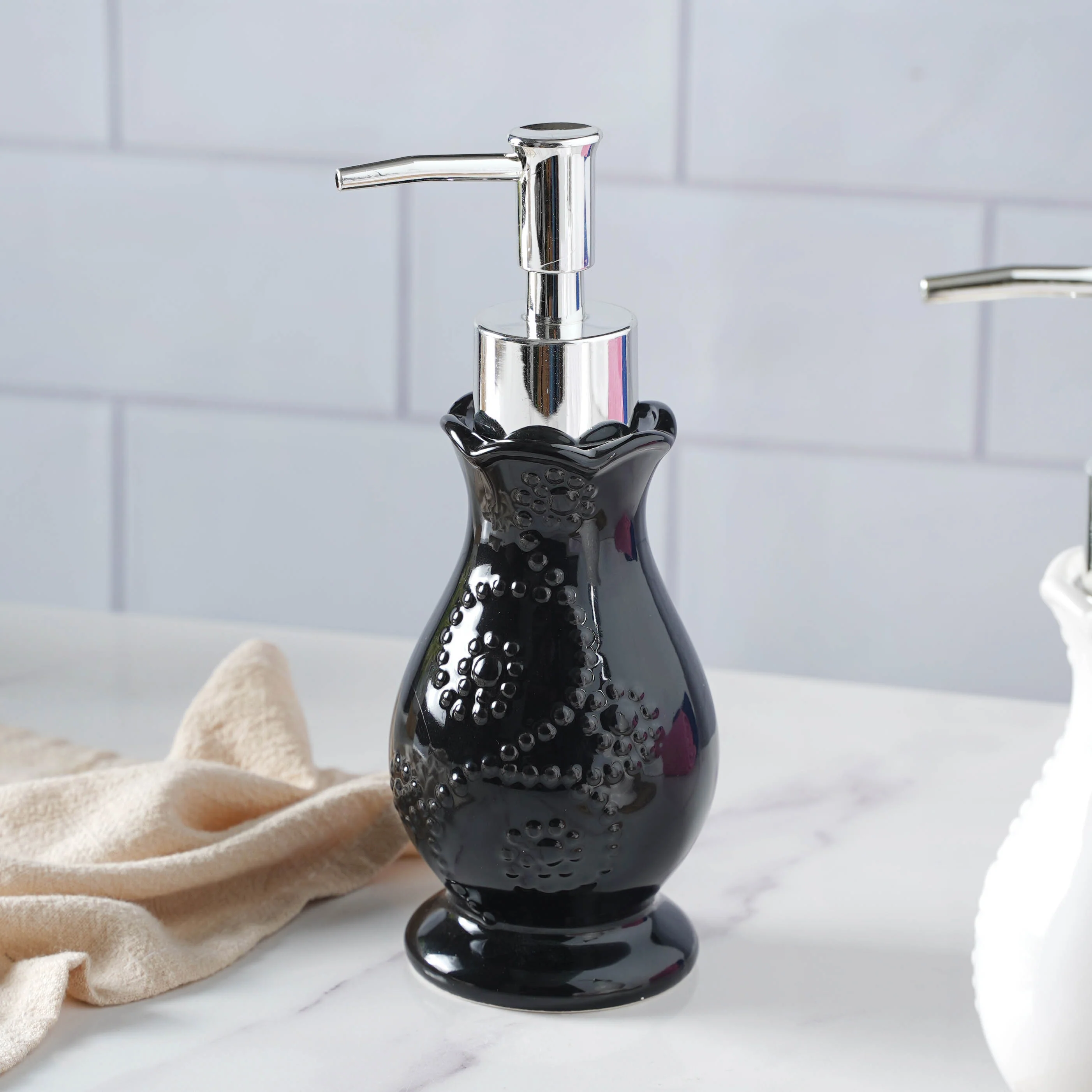Ceramic Liquid Dispenser - Image 3