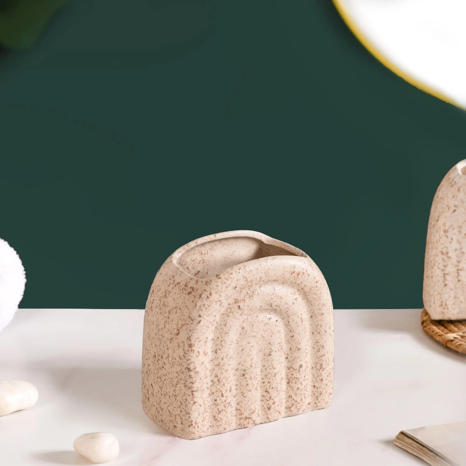 Ceramic Texture Arched Bathroom Accessories Set of 2 - Image 9