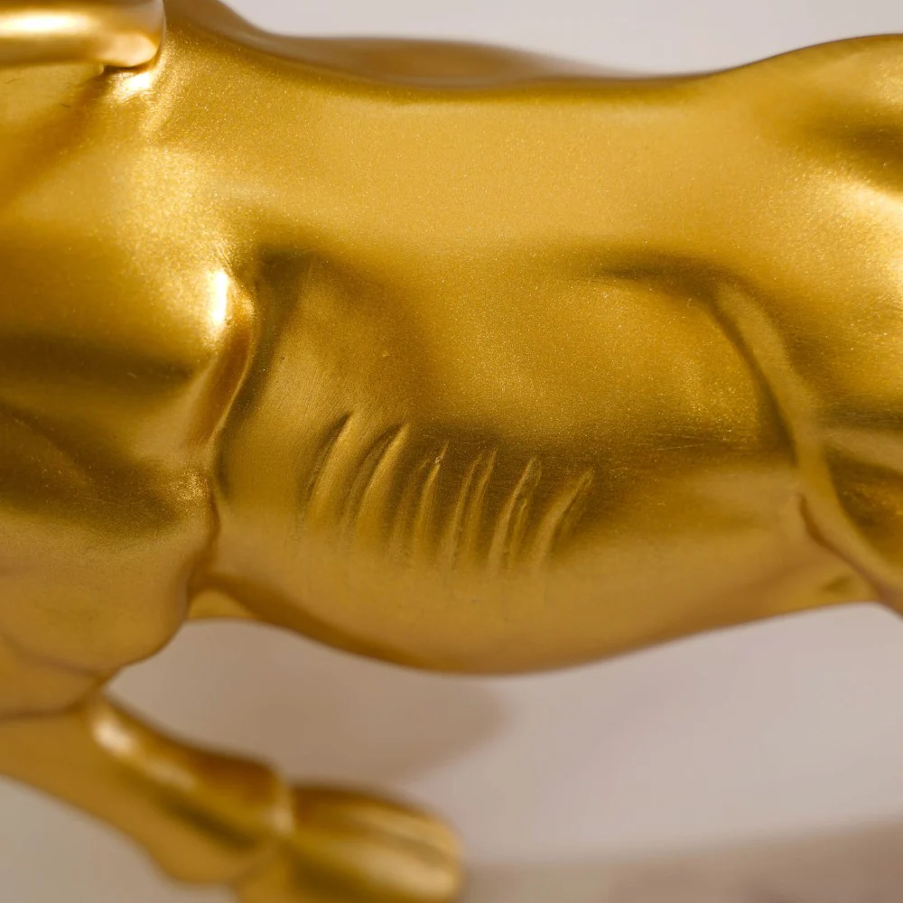 Charging Bull Statue - Image 9