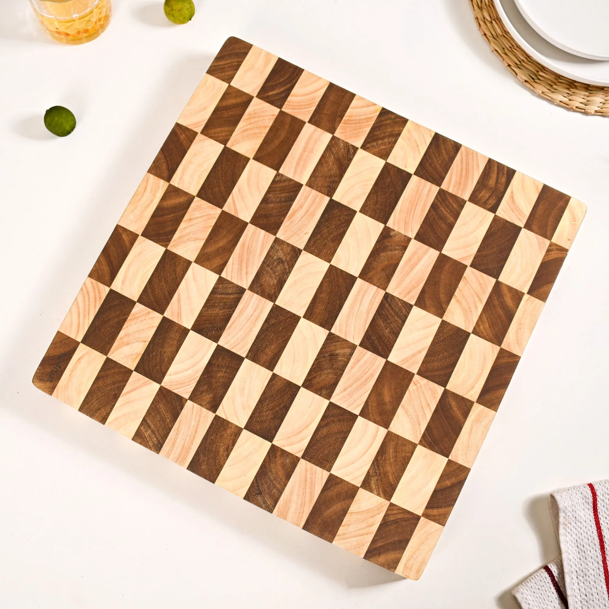 Checkered Wooden Thick Chopping Board - Image 8