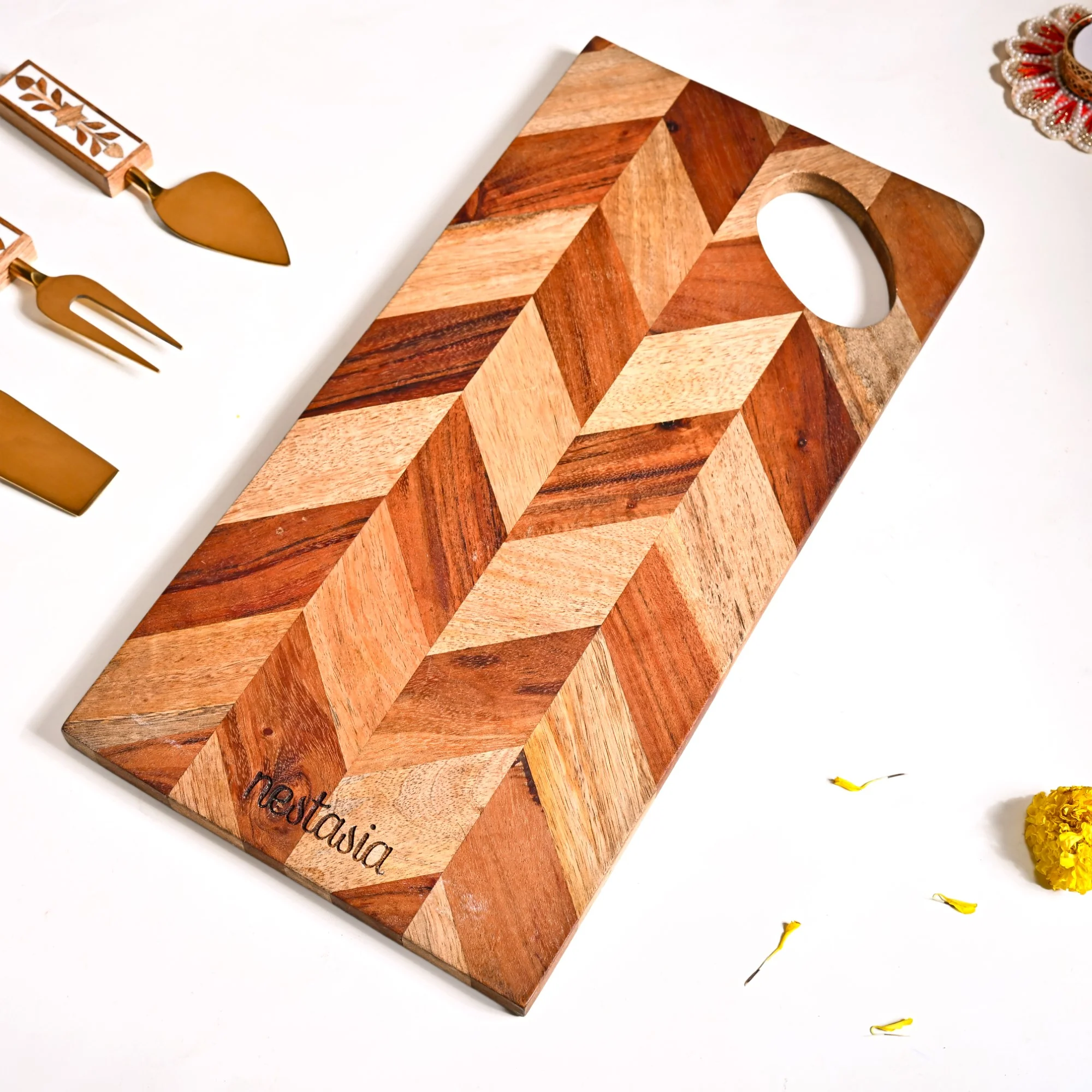 Cheesy Gourmet Diwali Gift Hamper - Image 2