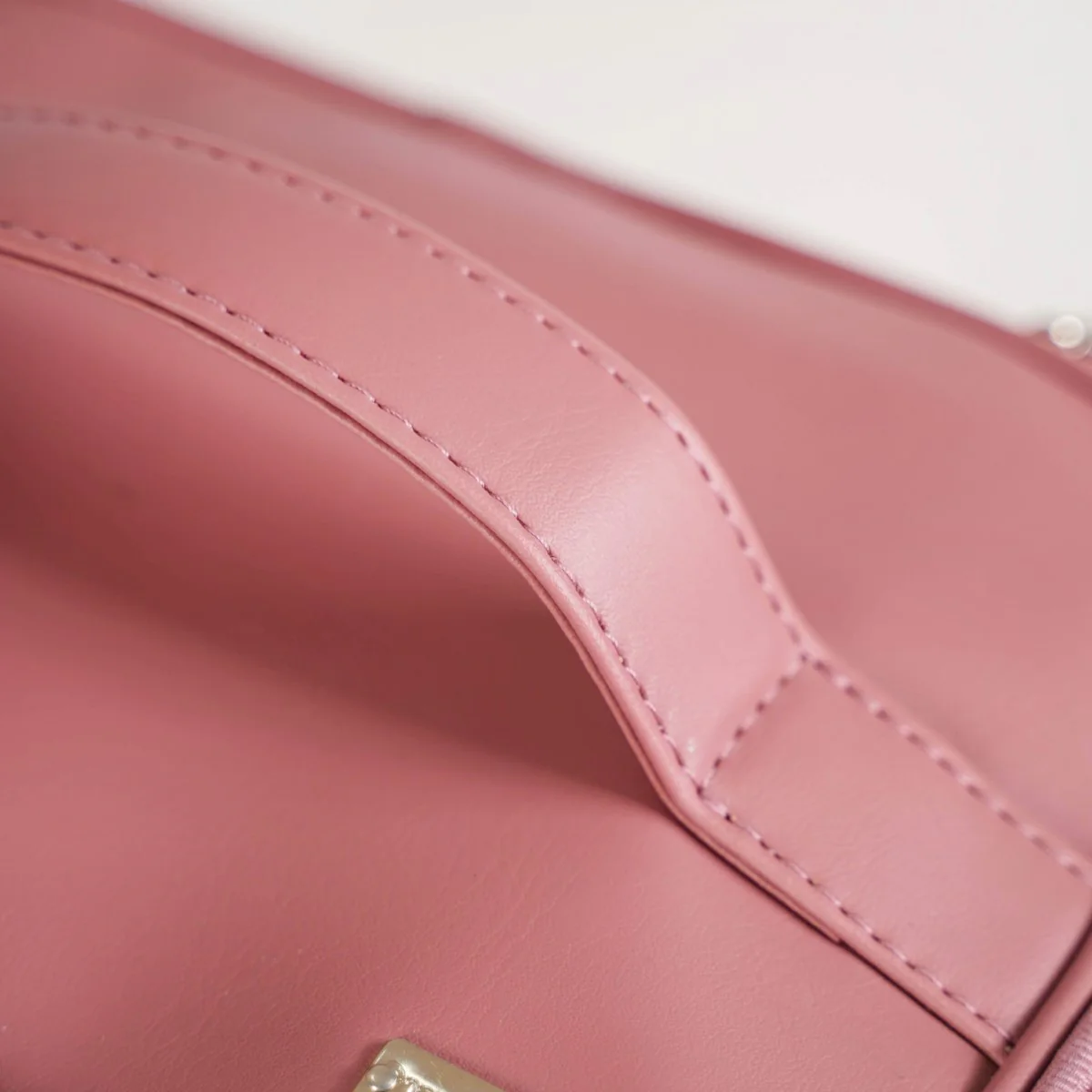 Chic Vegan Leather Toiletry Pouch Pink - Image 10