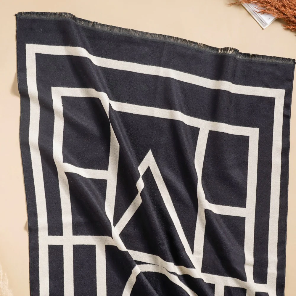 Classic Designer Scarf - Image 2