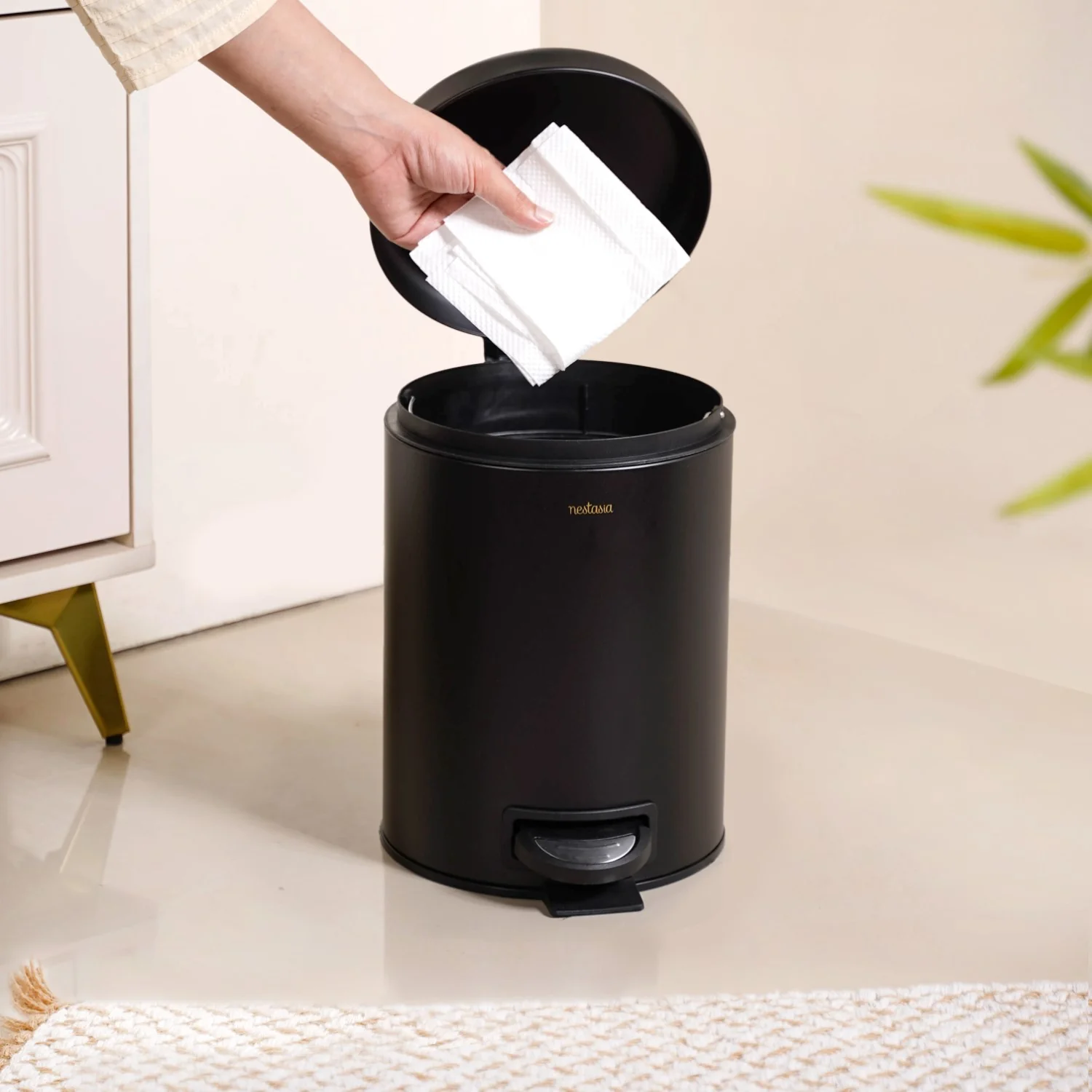 Clean Curve Metal Dustbin With Removable Bucket Black 5000ml - Image 2