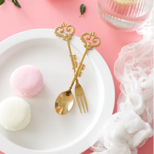 Crown Cutlery - Image 2
