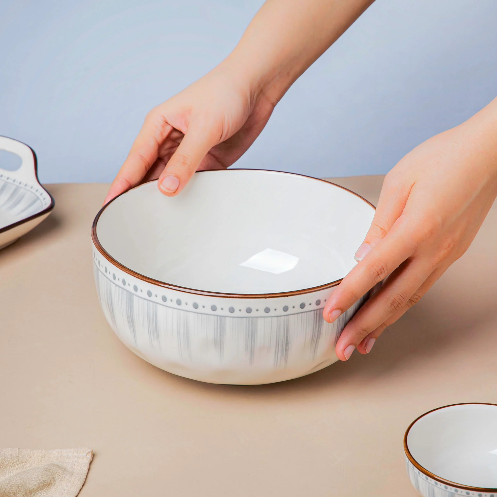Dainty Patterned Serving Bowl 7.5 Inch 1200 ml - Image 2