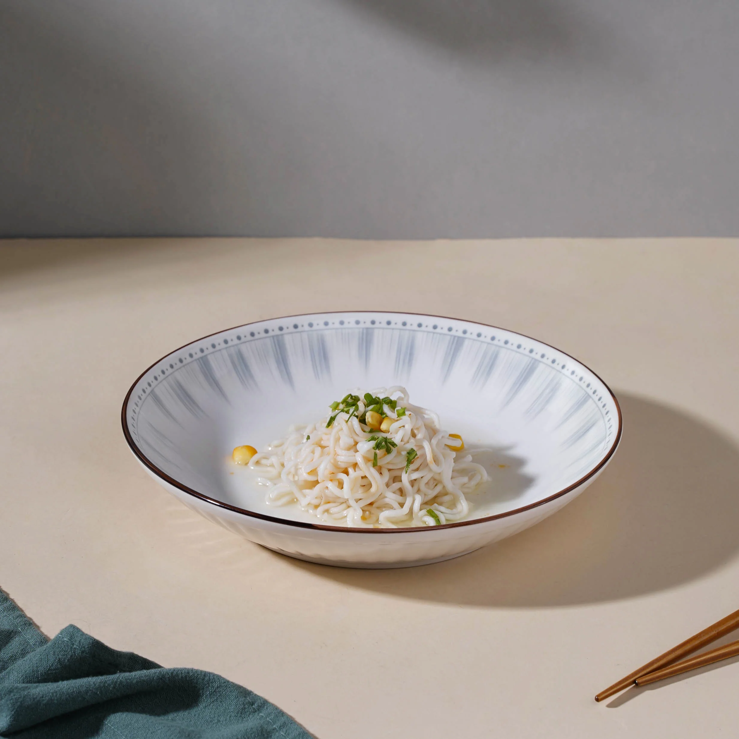 Dainty Patterned Pasta Dish 7 Inch - Image 15