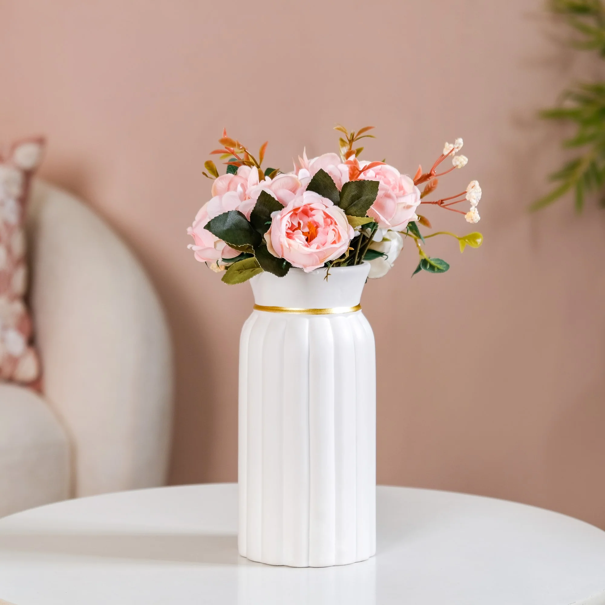 Delicate Vintage Ceramic Flower Vase For Living Room White