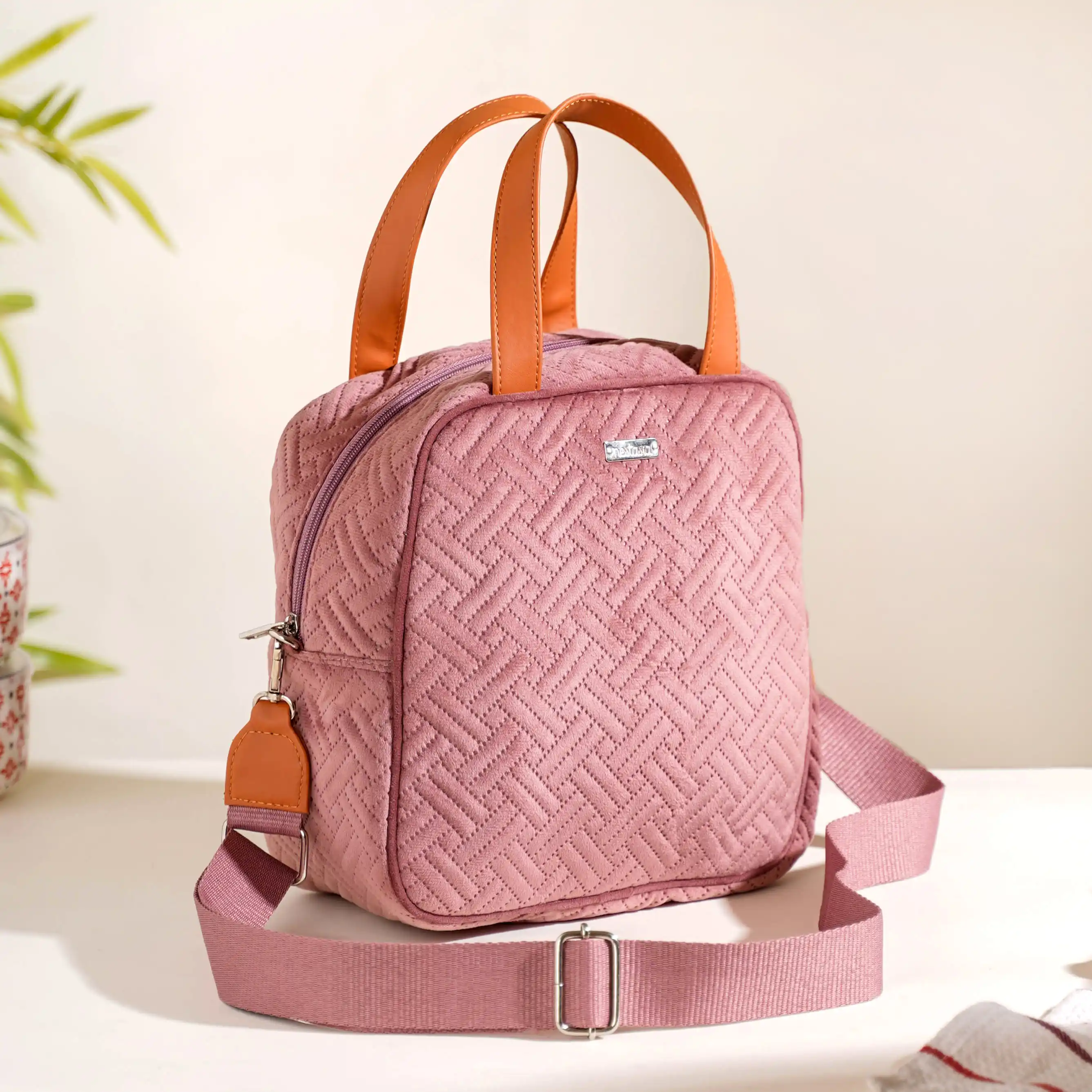 Designer Thermal Insulated Lunch Bag Pink - Image 19