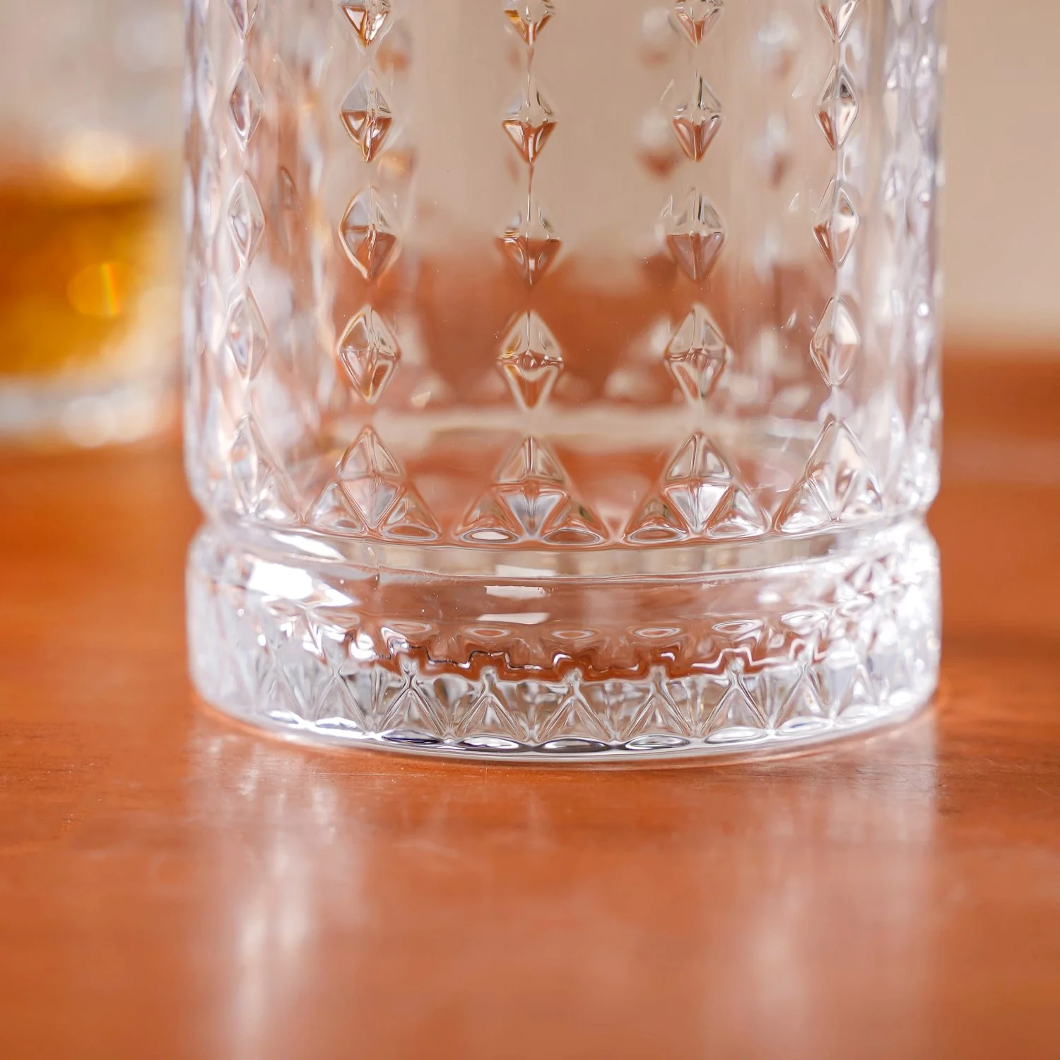 Diamond Patterned Set Of 6 Whiskey Glasses 380ml - Image 9