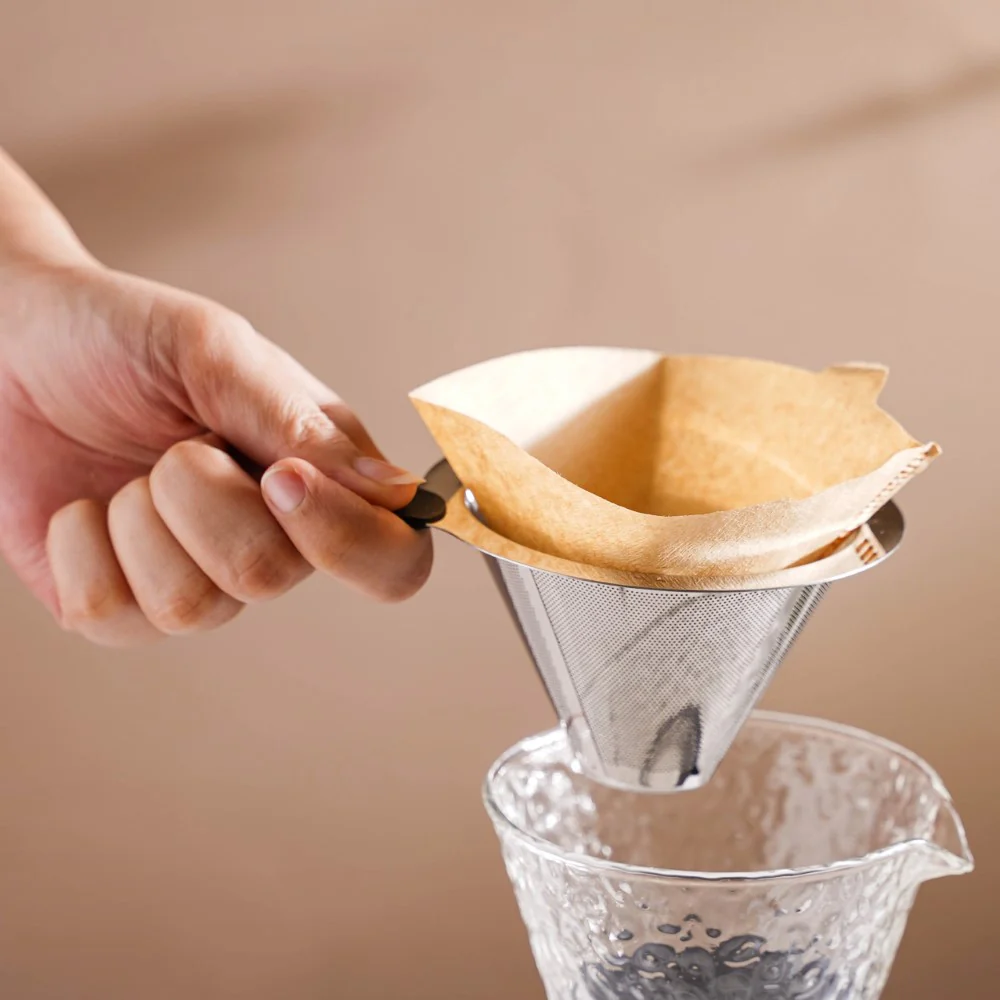 V60 Drip Coffee Filter With Silicon Grip - Image 3