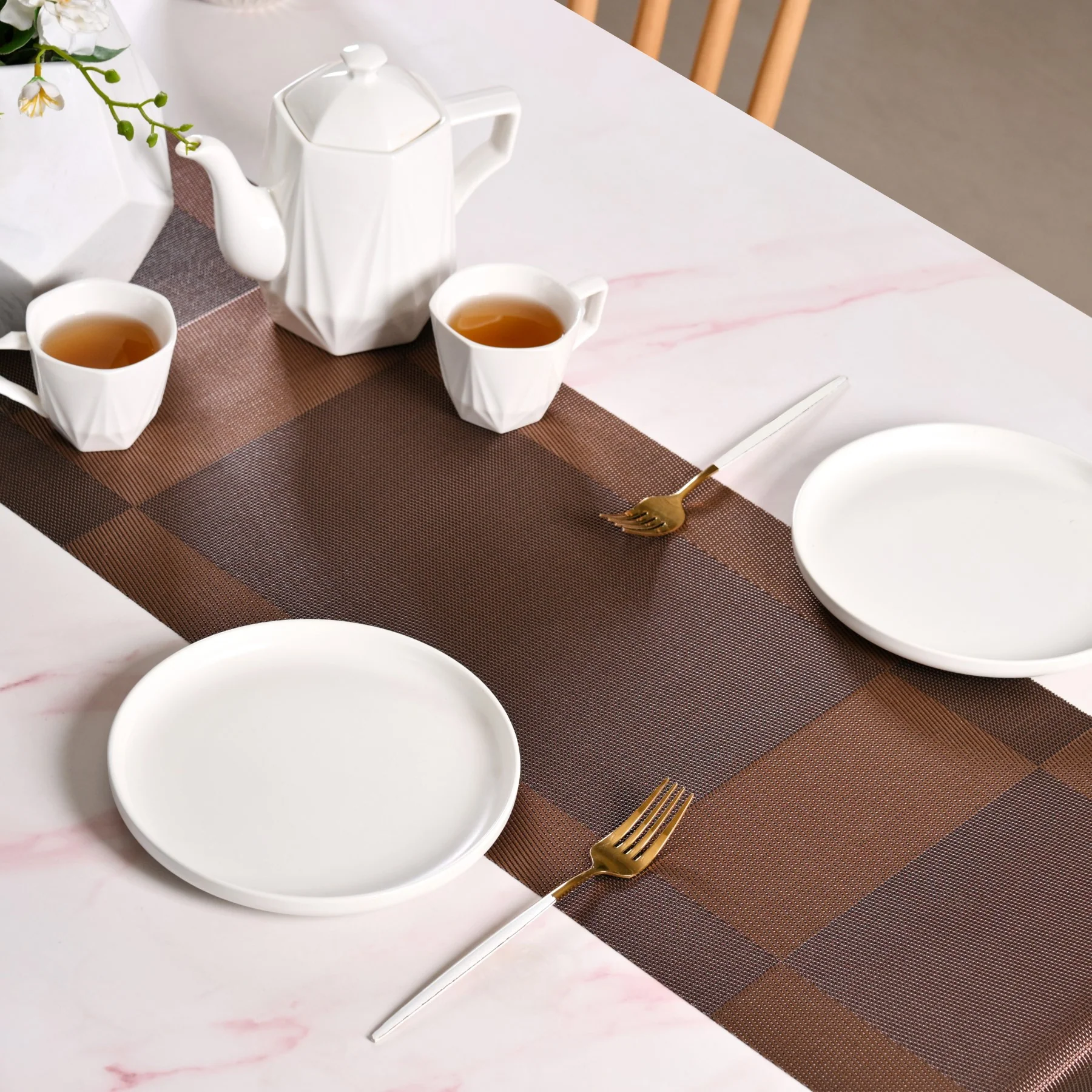 Dual Tone Reversible Table Runner Brown 180x30cm - Image 7