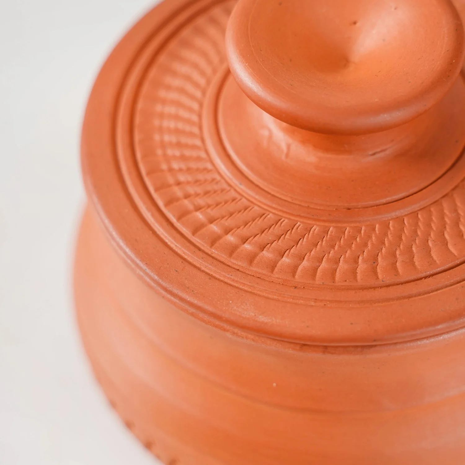 Earthen Clay Pot With Lid Set Of 2 650ml - Image 8