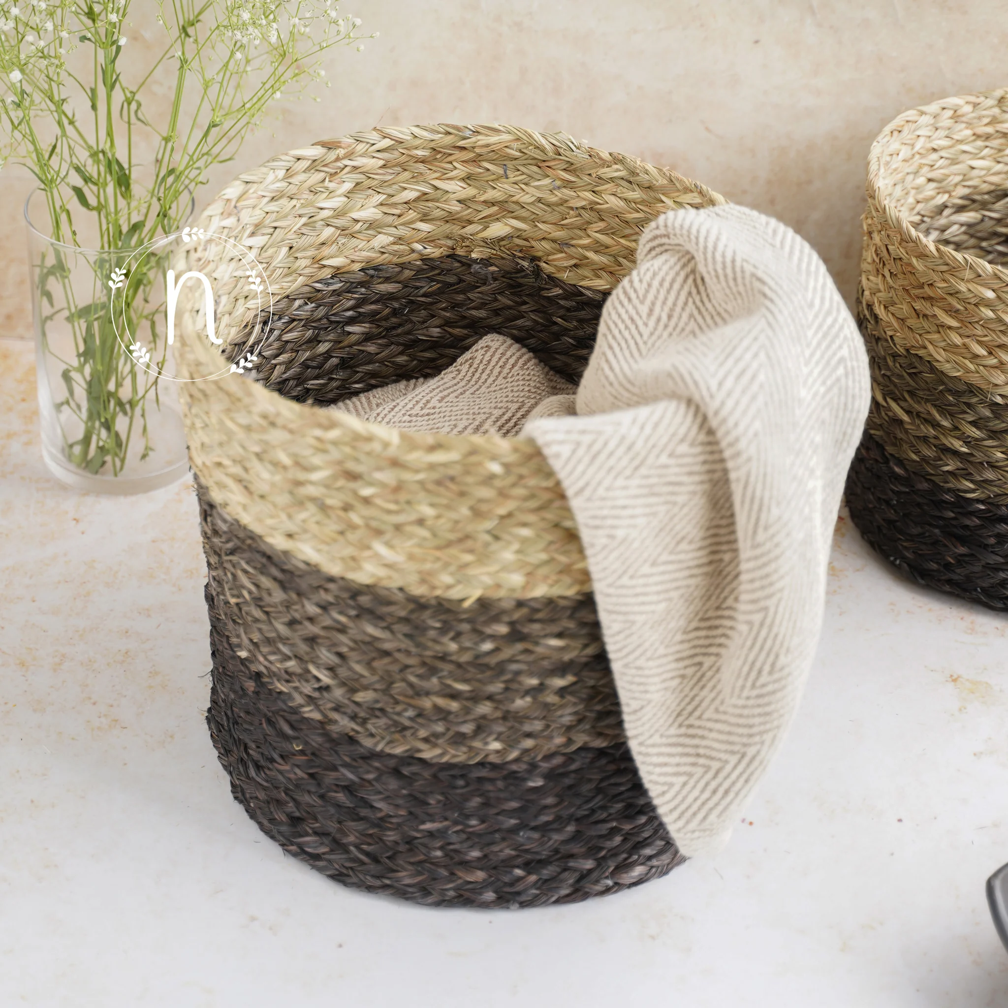 Eco-Friendly Planter Baskets Brown Set of 2 - Image 5