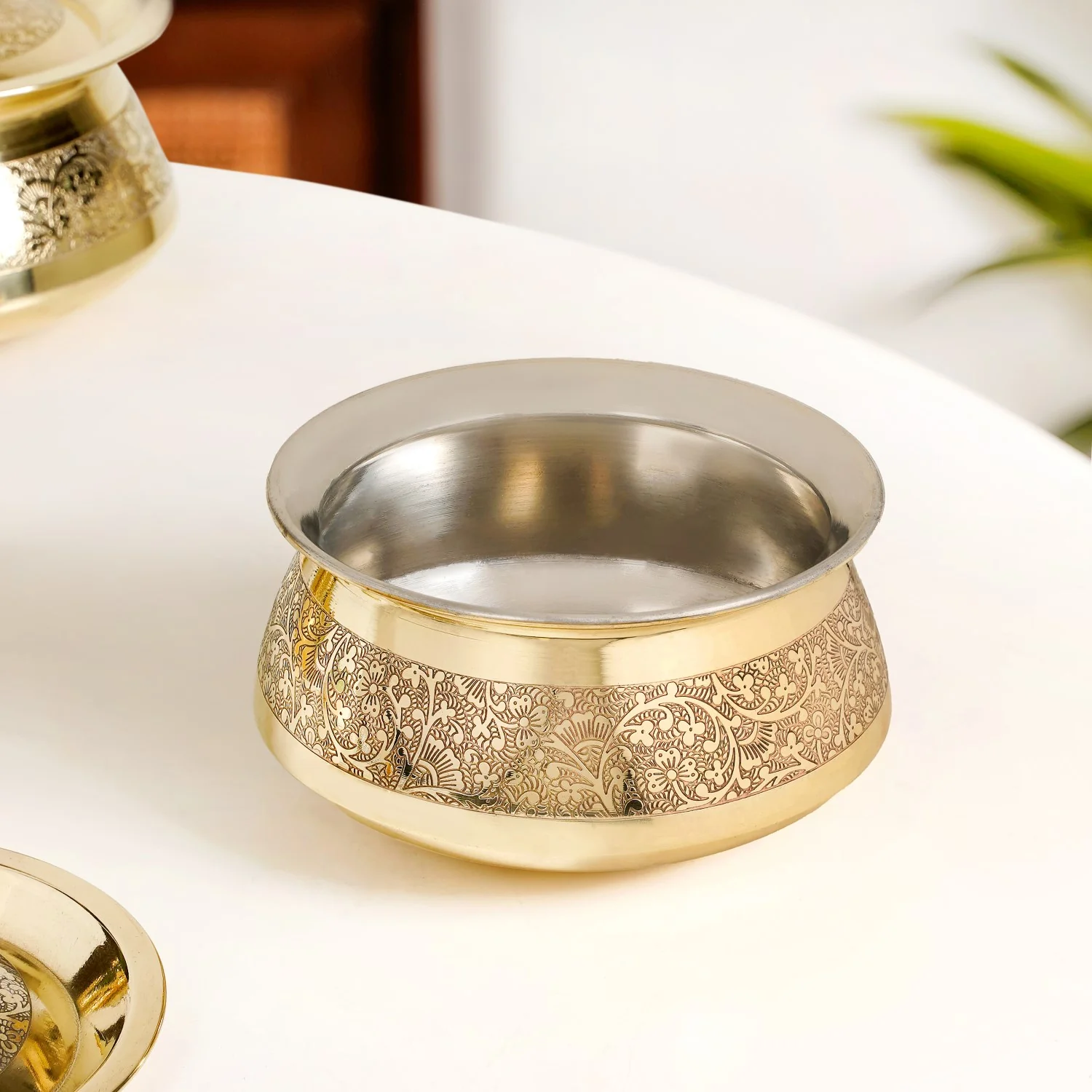 Embossed Pure Brass Handi Cooking Pot With Lid 1600ml - Image 8
