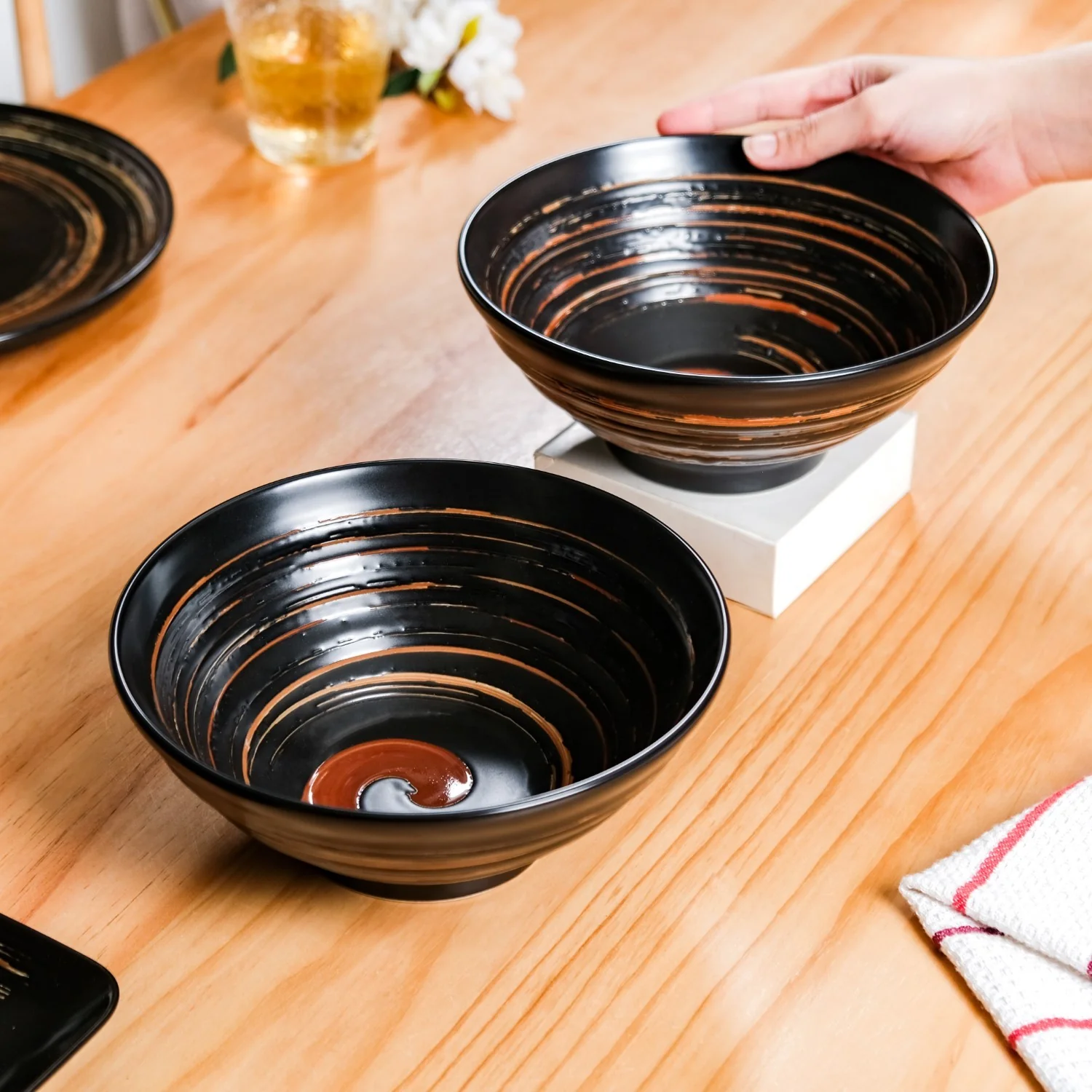 Exotic Serving Bowl Set Of 2 1200ml - Image 2