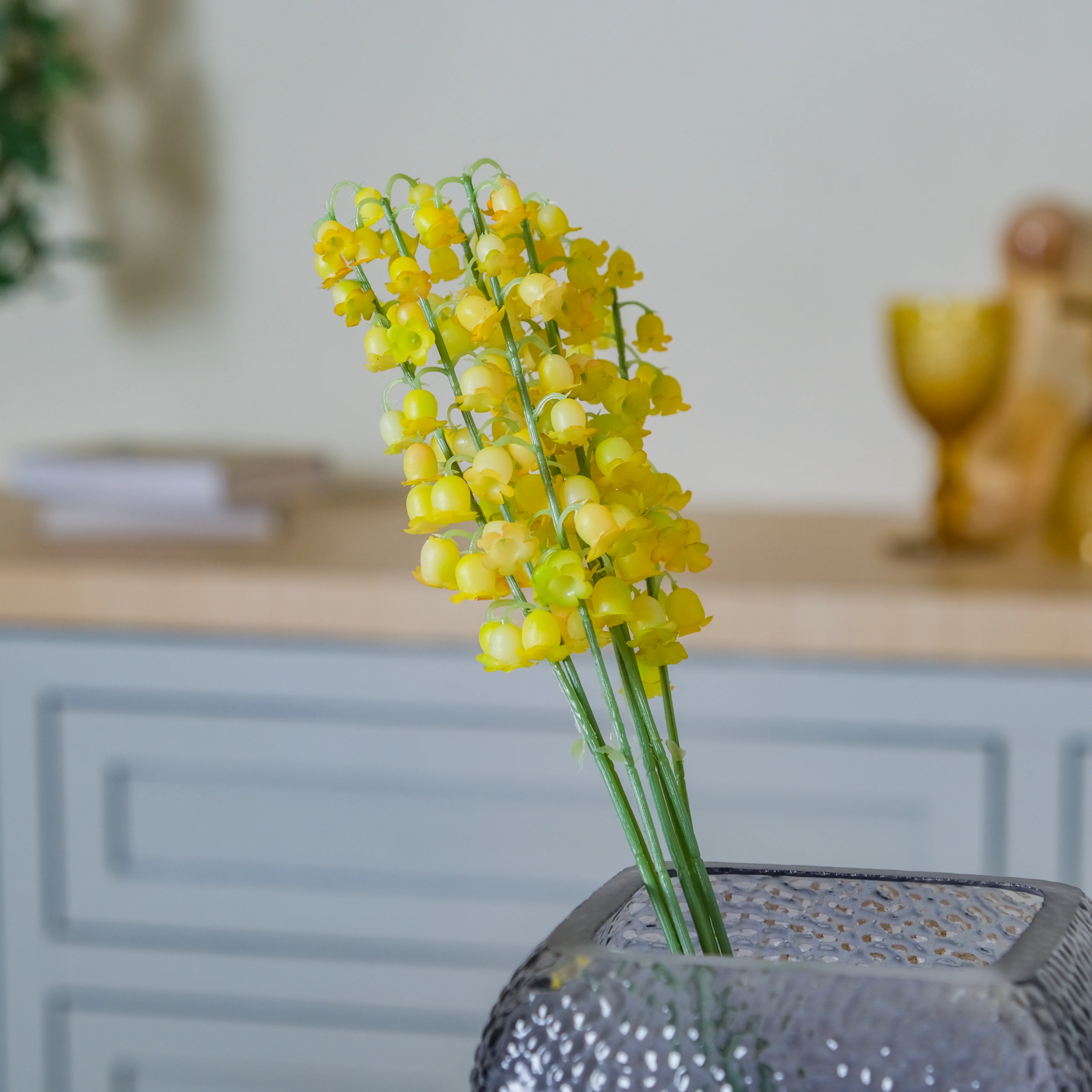 Faux Lily Stem - Image 8