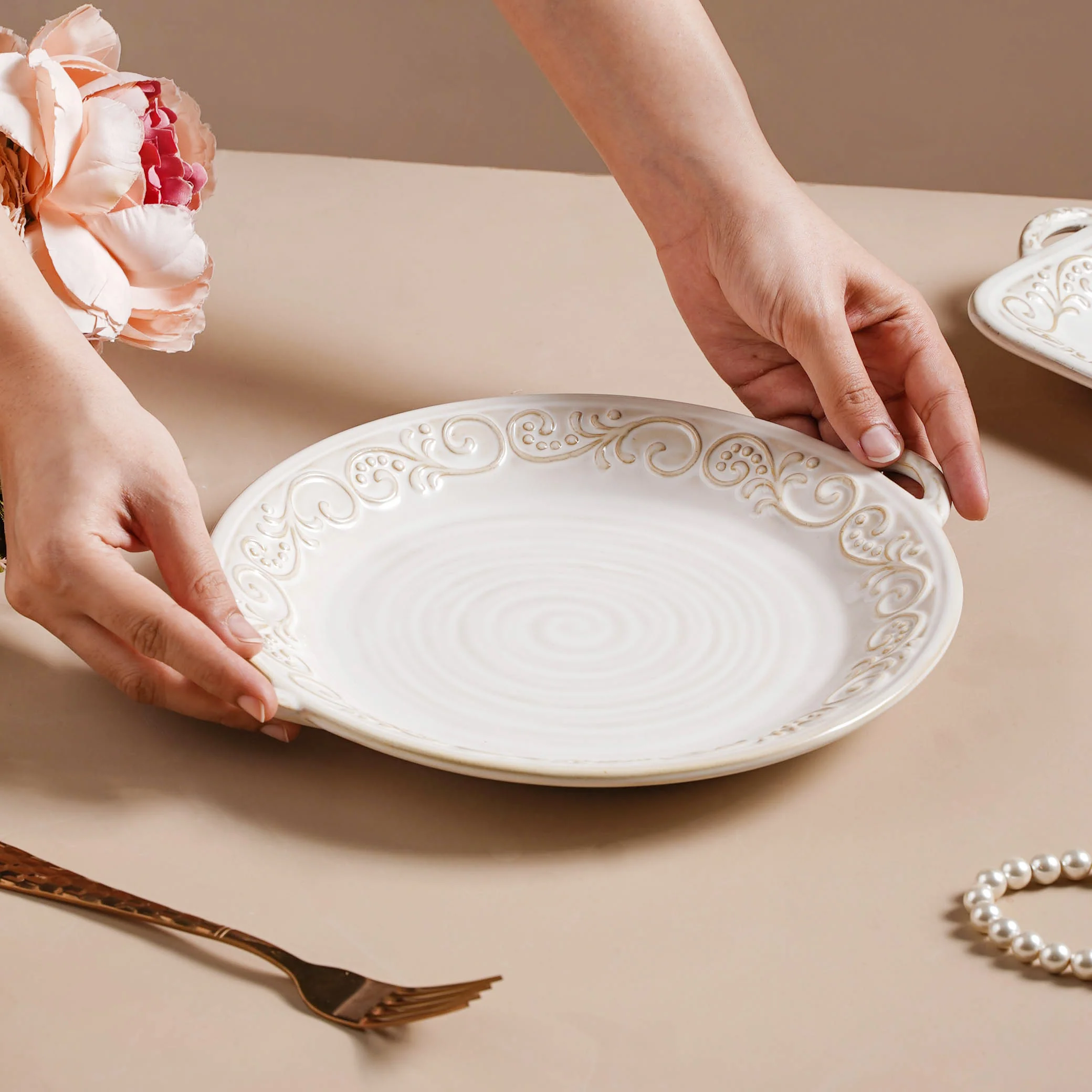 Faye Baking Plate 10 Inch - Image 2