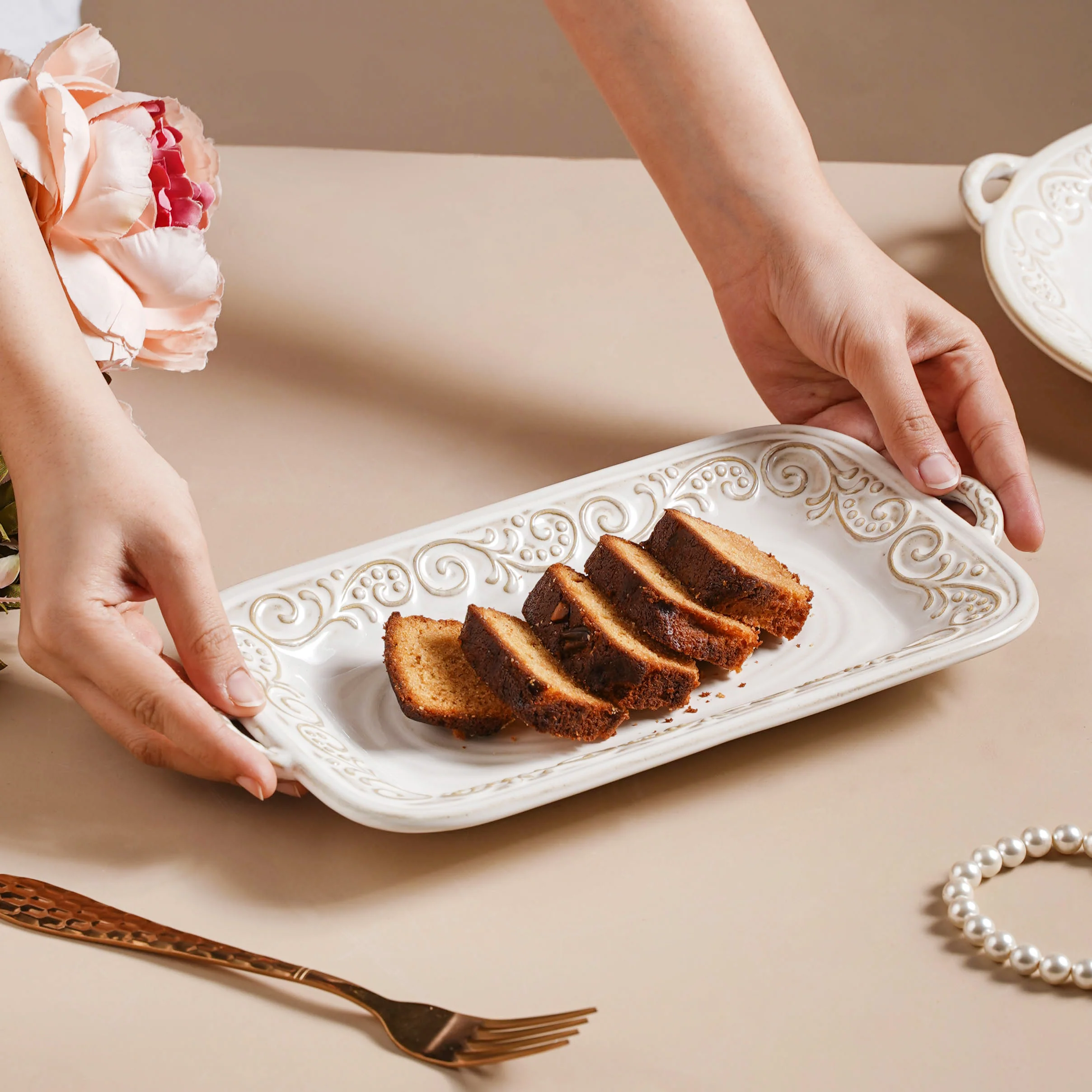 Faye Rectangular Baking Plate 10 Inch - Image 3