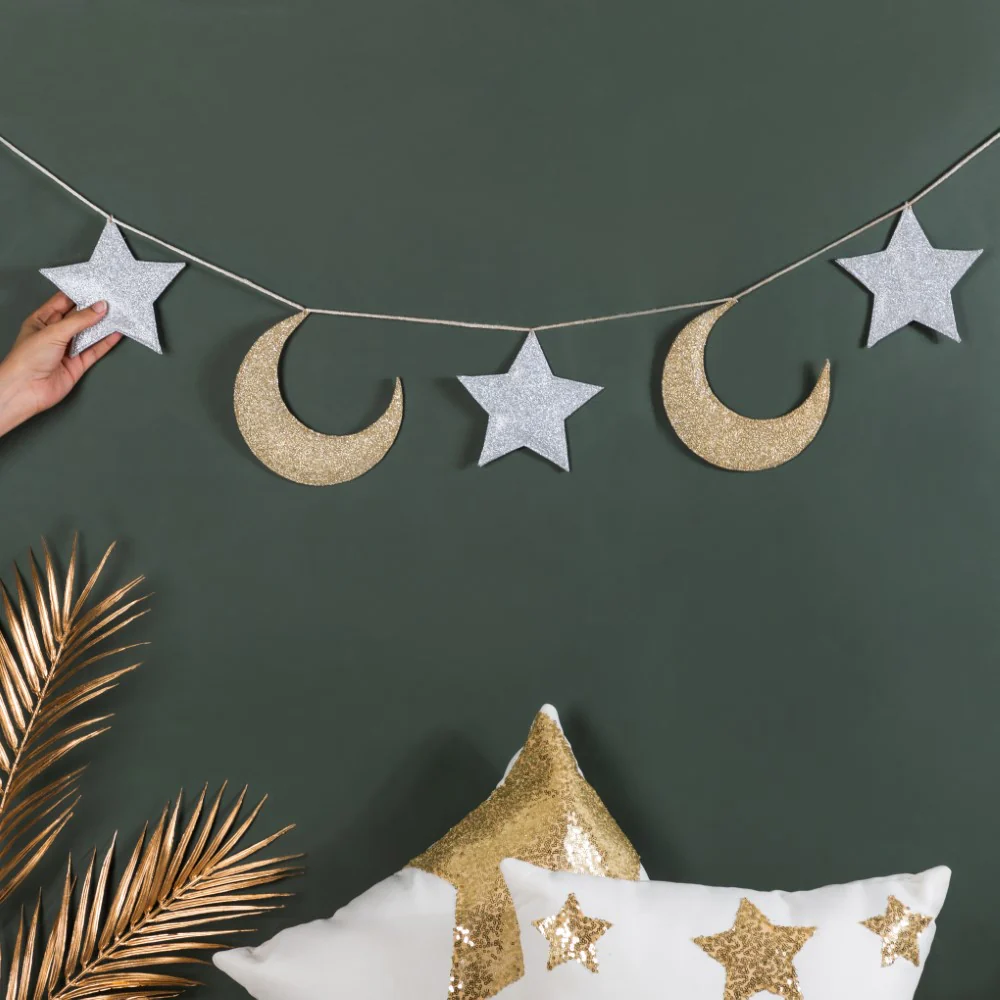 Festive Star And Moon Bunting 98 Inch - Image 2