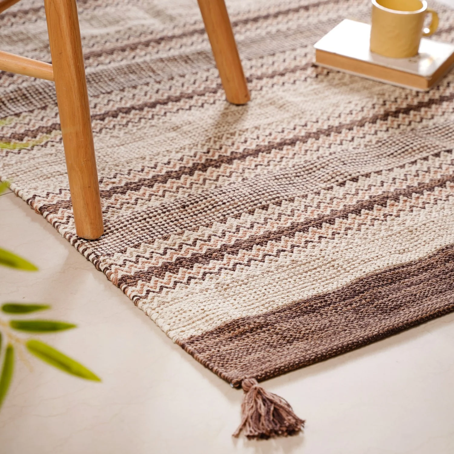 Flat Weave Zigzag Handwoven Cotton Dari Carpet 69x36 Inch - Image 2